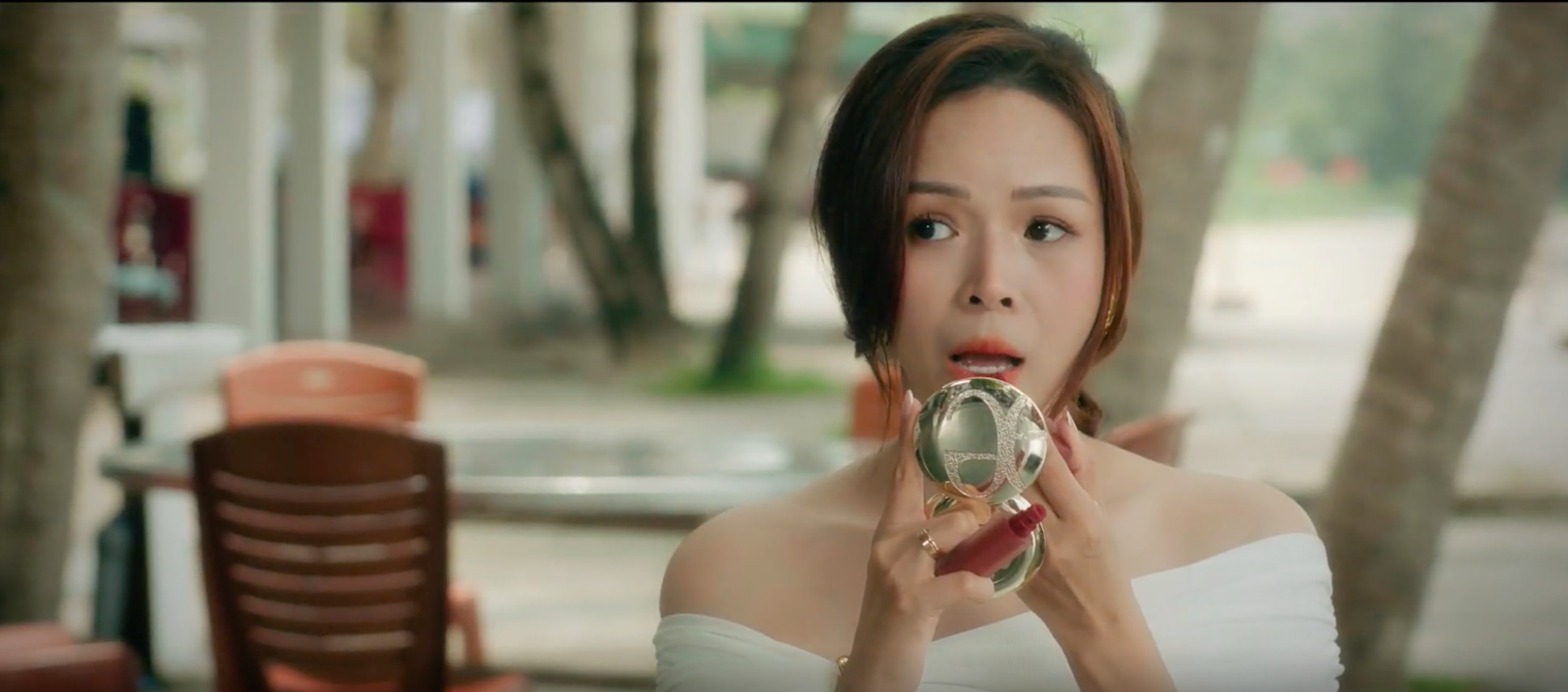 Dàn mỹ nhân quy tụ trong 'Đội bóng nữ làng Xuân' - Ảnh 4.