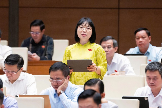 ĐBQH: Siết "giữ chỗ", chặn l&aacute;ch luật, bảo vệ người mua nh&agrave; h&igrave;nh th&agrave;nh trong tương lai - Ảnh 3.
