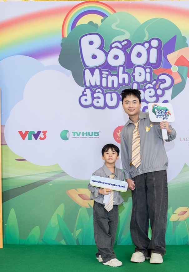 Bố ơi m&igrave;nh đi đ&acirc;u thế? m&ugrave;a 6, h&agrave;nh tr&igrave;nh mới chạm v&agrave;o n&eacute;t đẹp của qu&ecirc; hương- Ảnh 3.