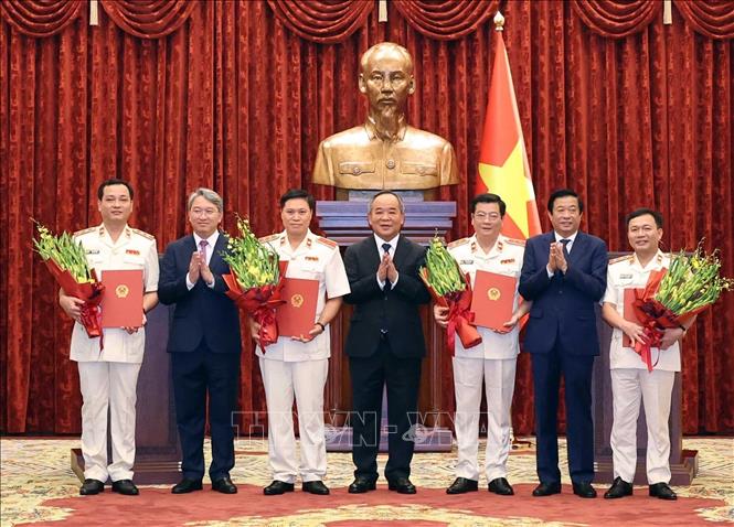 Tổng Bí thư, Chủ tịch nước Tô Lâm trao quyết định bổ nhiệm 4 Kiểm sát viên Viện kiểm sát nhân dân tối cao - Ảnh 5.