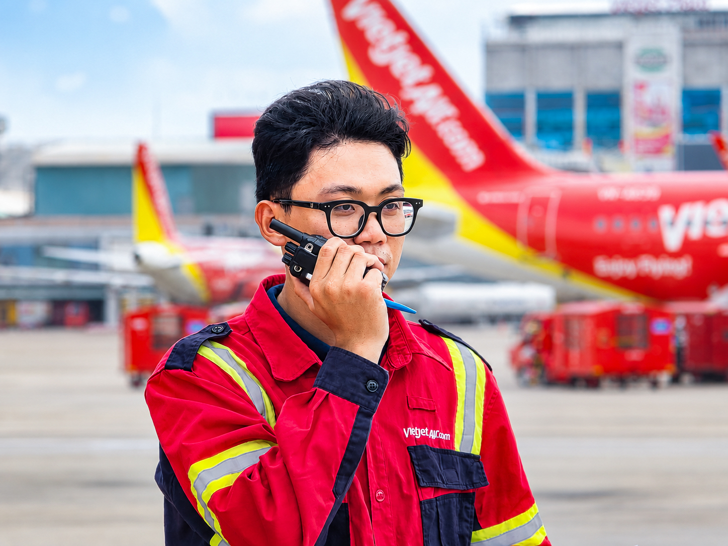 Sân bay nhộn nhịp trước thềm Quốc khánh, Vietjet sẵn sàng mọi nguồn lực cho cao điểm - Ảnh 11.