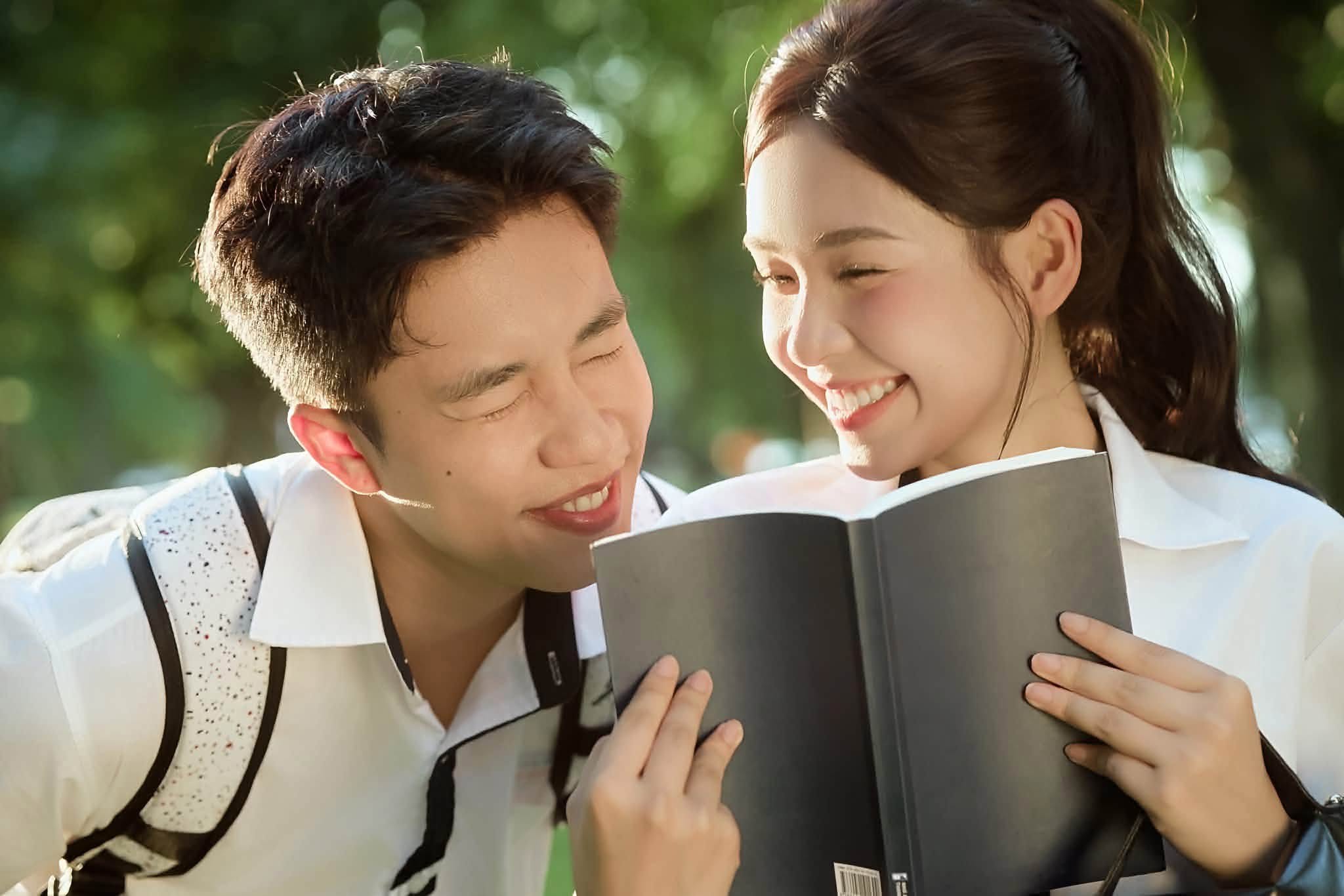 Long Vũ mang cả thời áo trắng vào Mùa hè năm ấy - Ảnh 4.