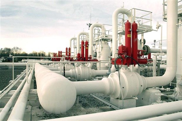 Kho khí đốt cạn kiệt, châu Âu lo giá tăng sốc - Ảnh 1.
