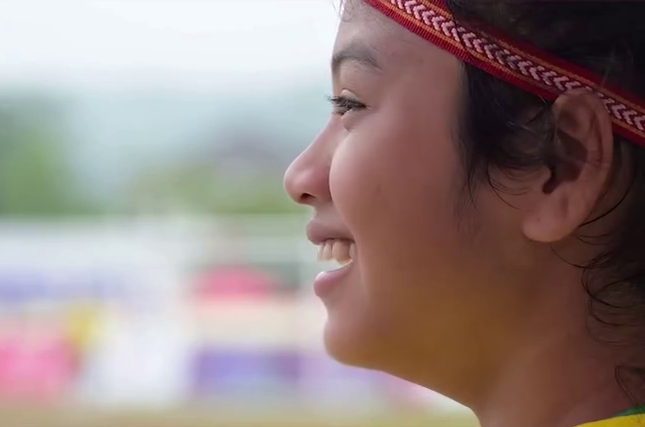 Hai mẹ con c&ugrave;ng thi đấu Giải B&oacute;ng đ&aacute; nữ c&aacute;c d&acirc;n tộc thiểu số - VTV Cup- Ảnh 2.