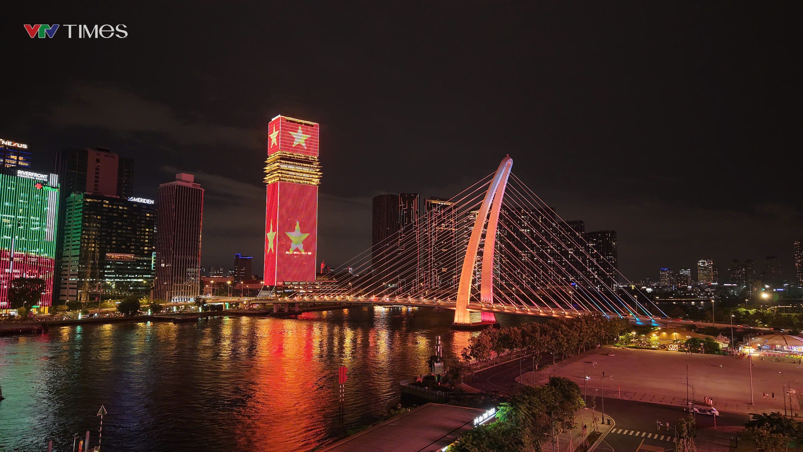 TP Hồ Chí Minh rực sắc cờ hoa đón Tết Độc lập- Ảnh 11.