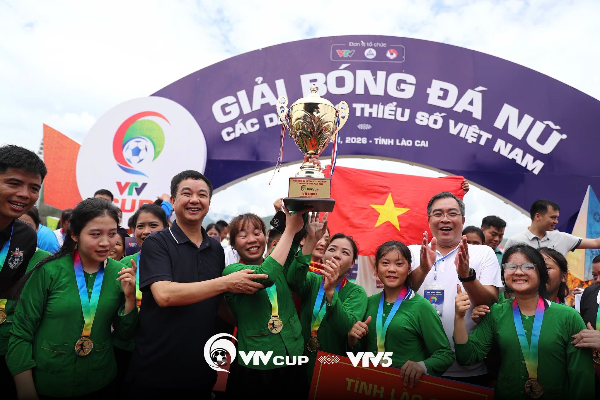 Khoảnh khắc bùng nổ của Chung kết Giải Bóng đá nữ các dân tộc thiểu số VTV Cup 2026 - Ảnh 18.