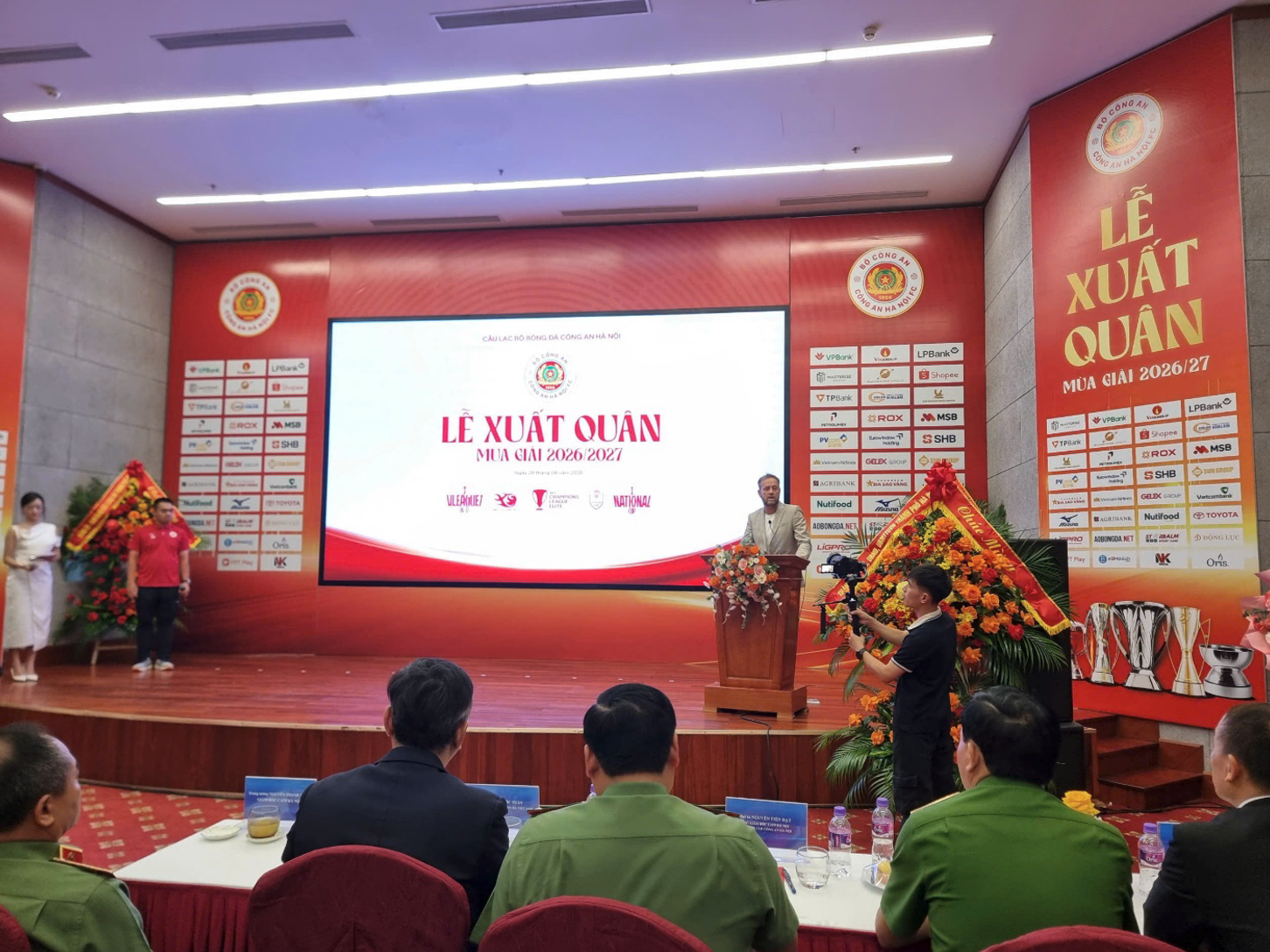 Câu lạc bộ Bóng đá Công an Hà Nội xuất quân, quyết tâm chinh phục mùa giải 2026/27- Ảnh 1.