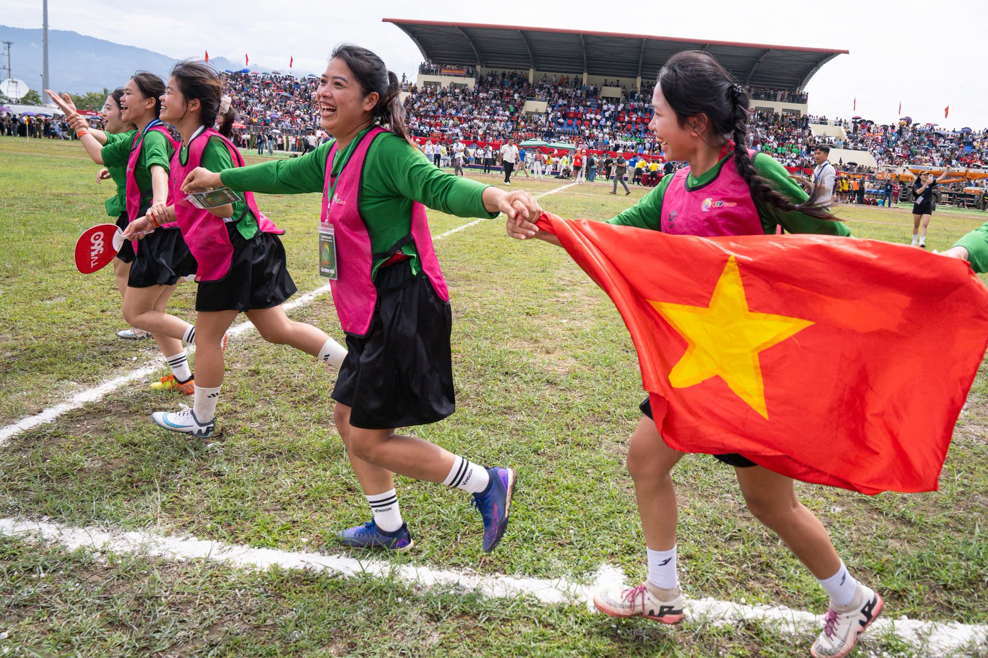 Trao giải và bế mạc Giải Bóng đá nữ các dân tộc thiểu số VTV Cup 2026 - Ảnh 2.