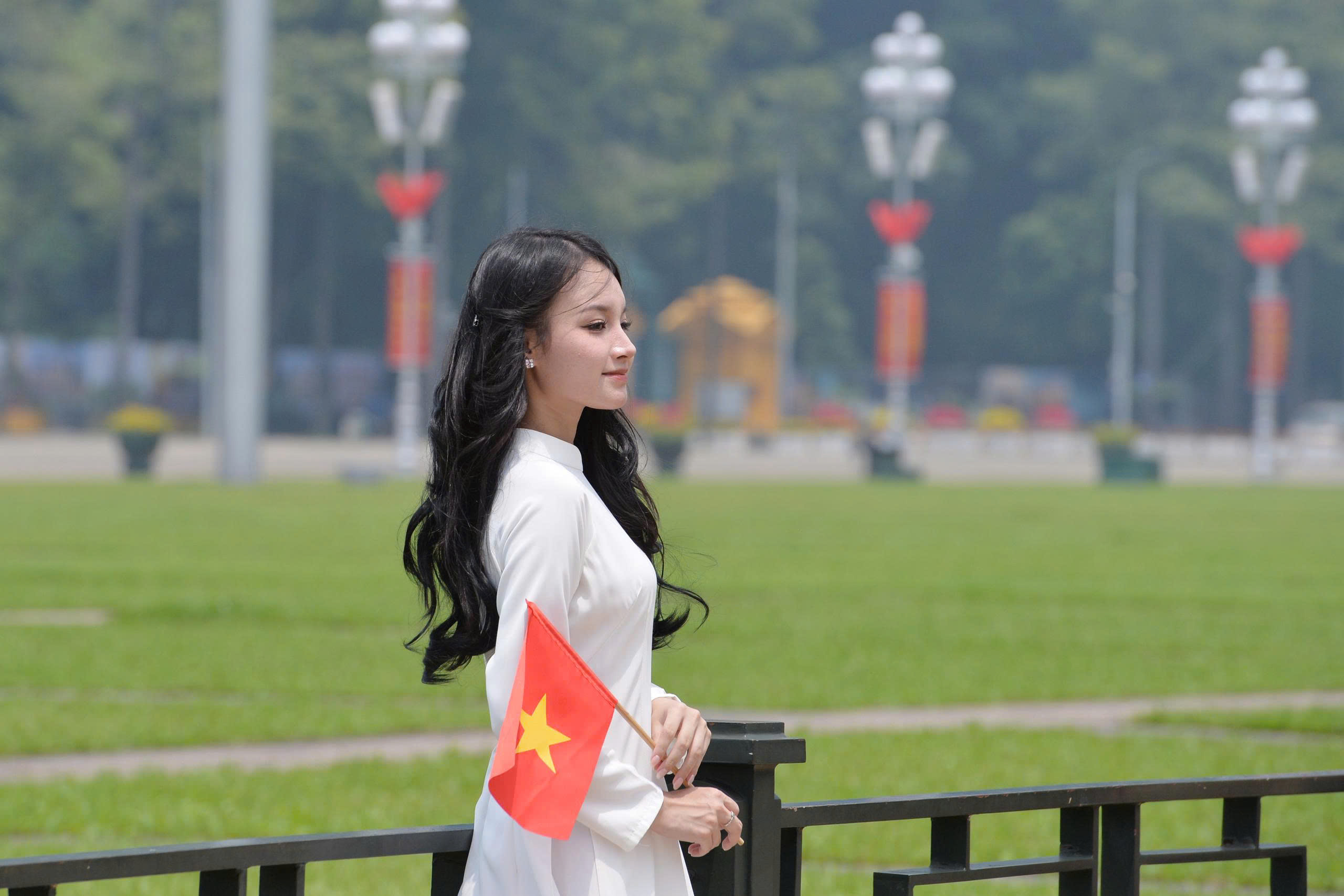 Quốc kh&aacute;nh 2/9: Người d&acirc;n n&ocirc; nức check-in mừng Tết Độc lập - Ảnh 2.