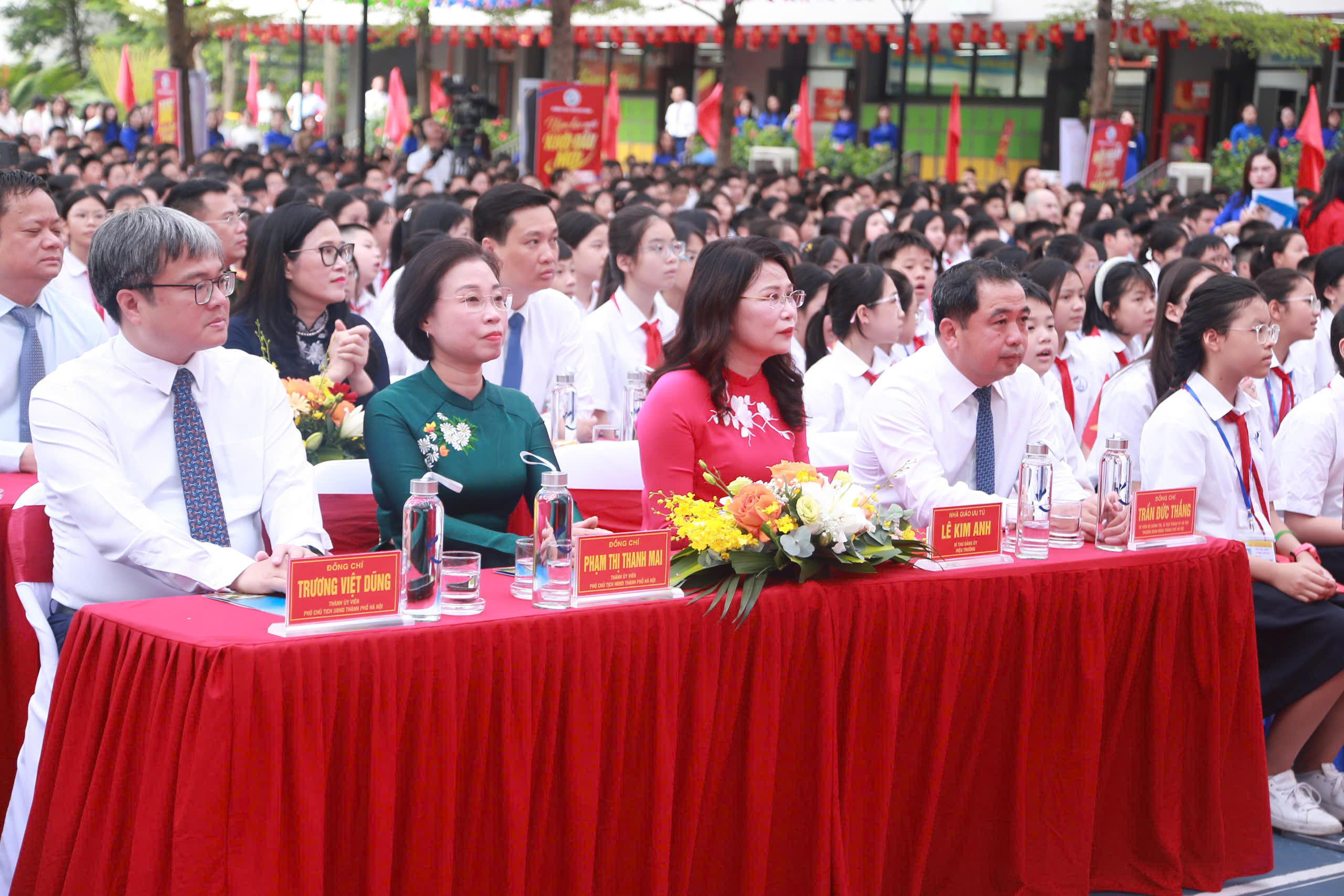 H&agrave; Nội tưng bừng khai giảng năm học mới 2026-2027- Ảnh 1.