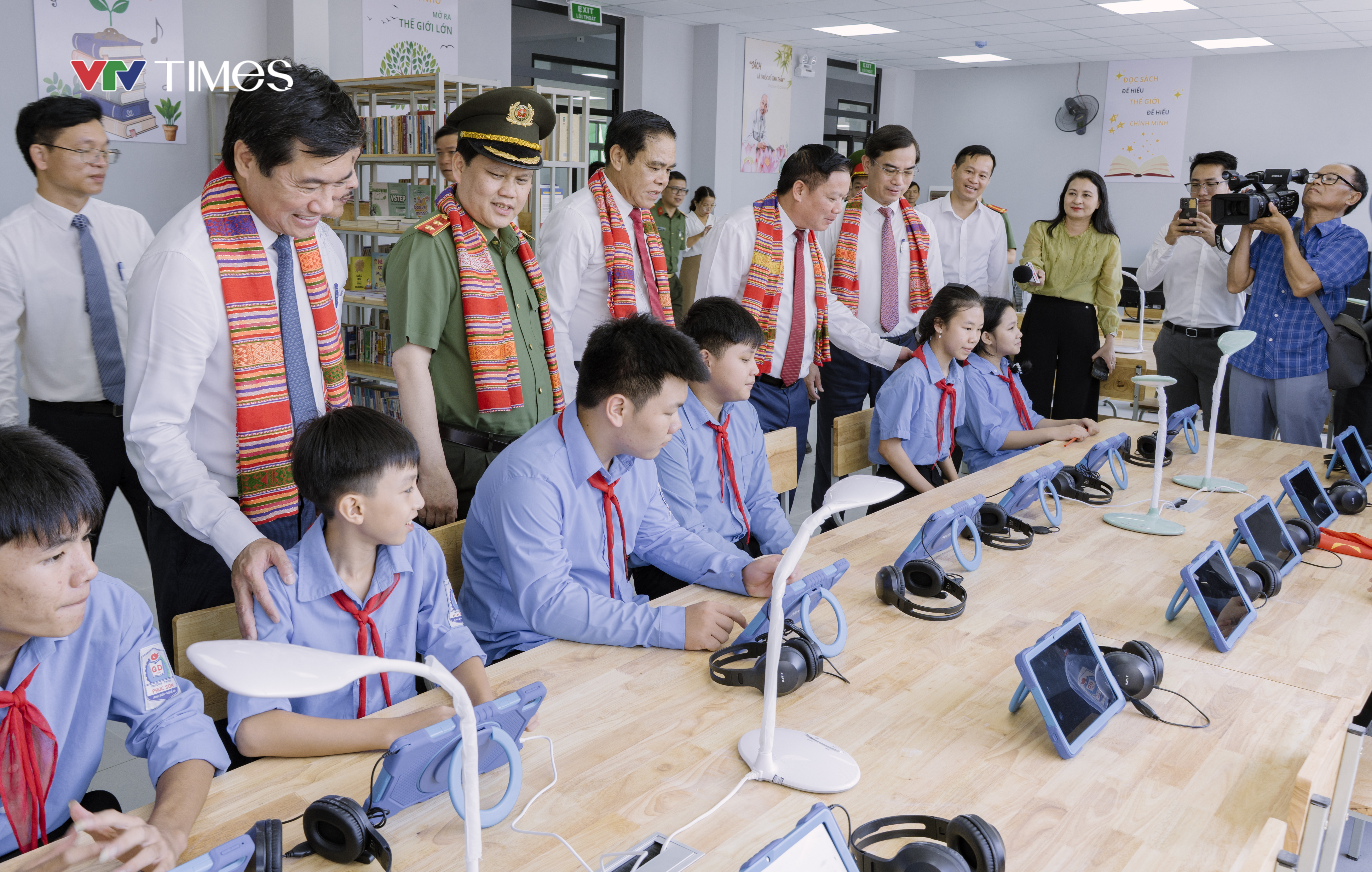 Nghệ An: Khánh thành đồng loạt các trường phổ thông dân tộc nội trú liên cấp - Ảnh 8.