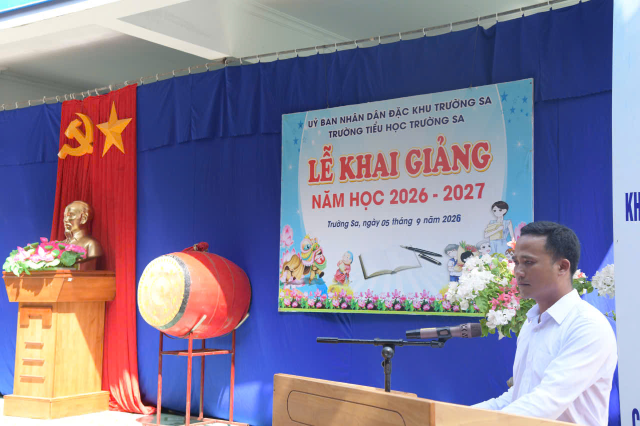 Rộn r&agrave;ng tiếng trống khai trường giữa tr&ugrave;ng khơi Trường Sa - Ảnh 1.