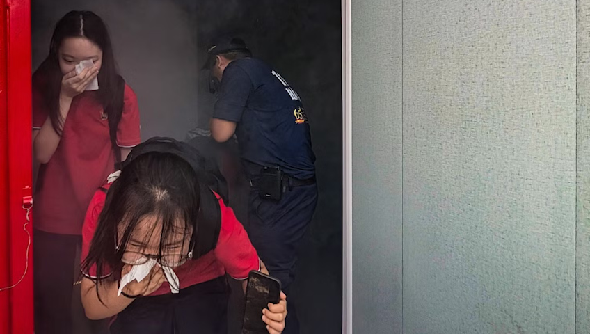 Đưa &ldquo;thao trường&rdquo; v&agrave;o triển l&atilde;m quốc tế PCCC v&agrave; CNCH, người d&acirc;n xếp h&agrave;ng trải nghiệm - Ảnh 4.