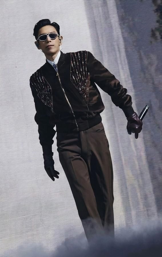 Hai cựu thành viên BIGBANG gây chú ý: Seungri bị điều tra, T.O.P hủy concert - Ảnh 2.