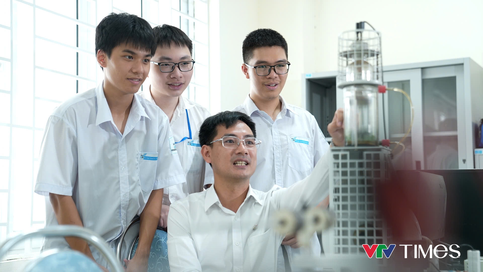 Nguyễn Nhật Minh: Phía sau điểm tuyệt đối 30/30 thi Vật lý quốc tế - Ảnh 4.