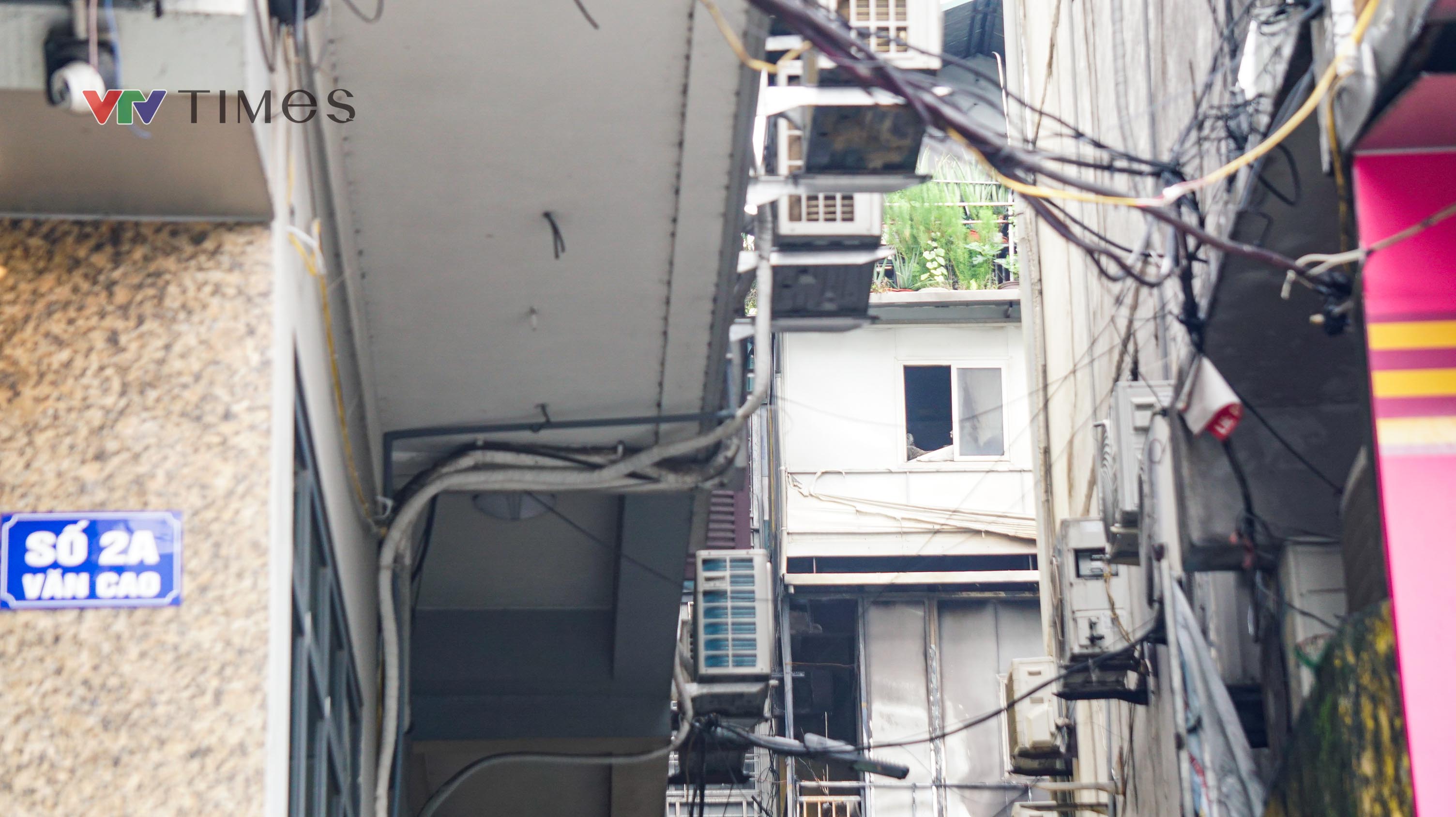 Vụ cháy khiến 5 người tử vong ở Hà Nội: Các nạn nhân đều có quan hệ họ hàng - Ảnh 6.