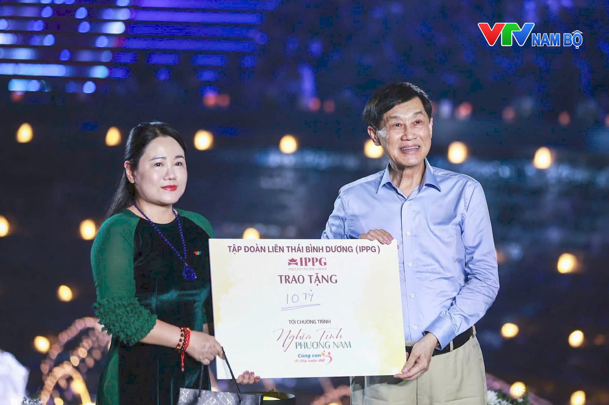 Đêm nhạc 'Nghĩa tình phương Nam - Cùng con đi tiếp cuộc đời' đóng góp 18,6 tỷ đồng - Ảnh 7.