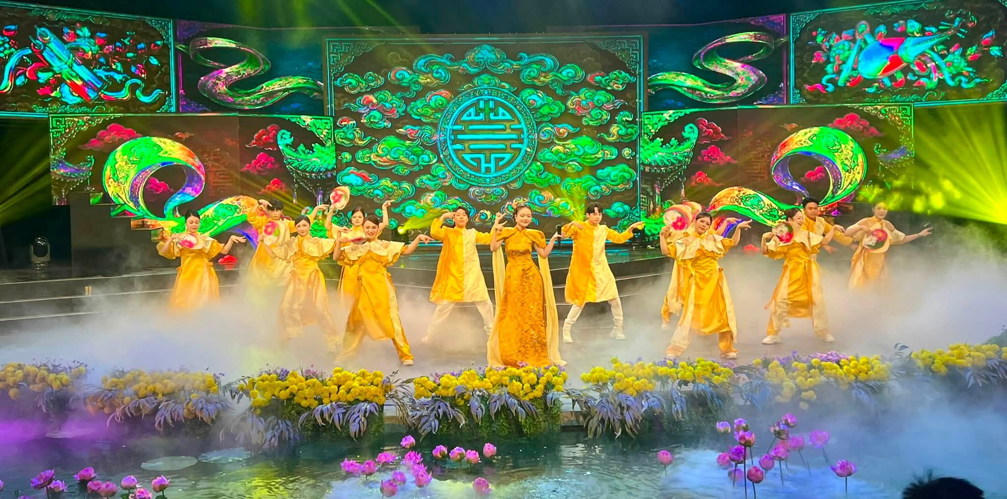 Gala S&acirc;n khấu truyền thống: Khi nghệ thuật truyền thống t&igrave;m nhịp sống mới - Ảnh 4.