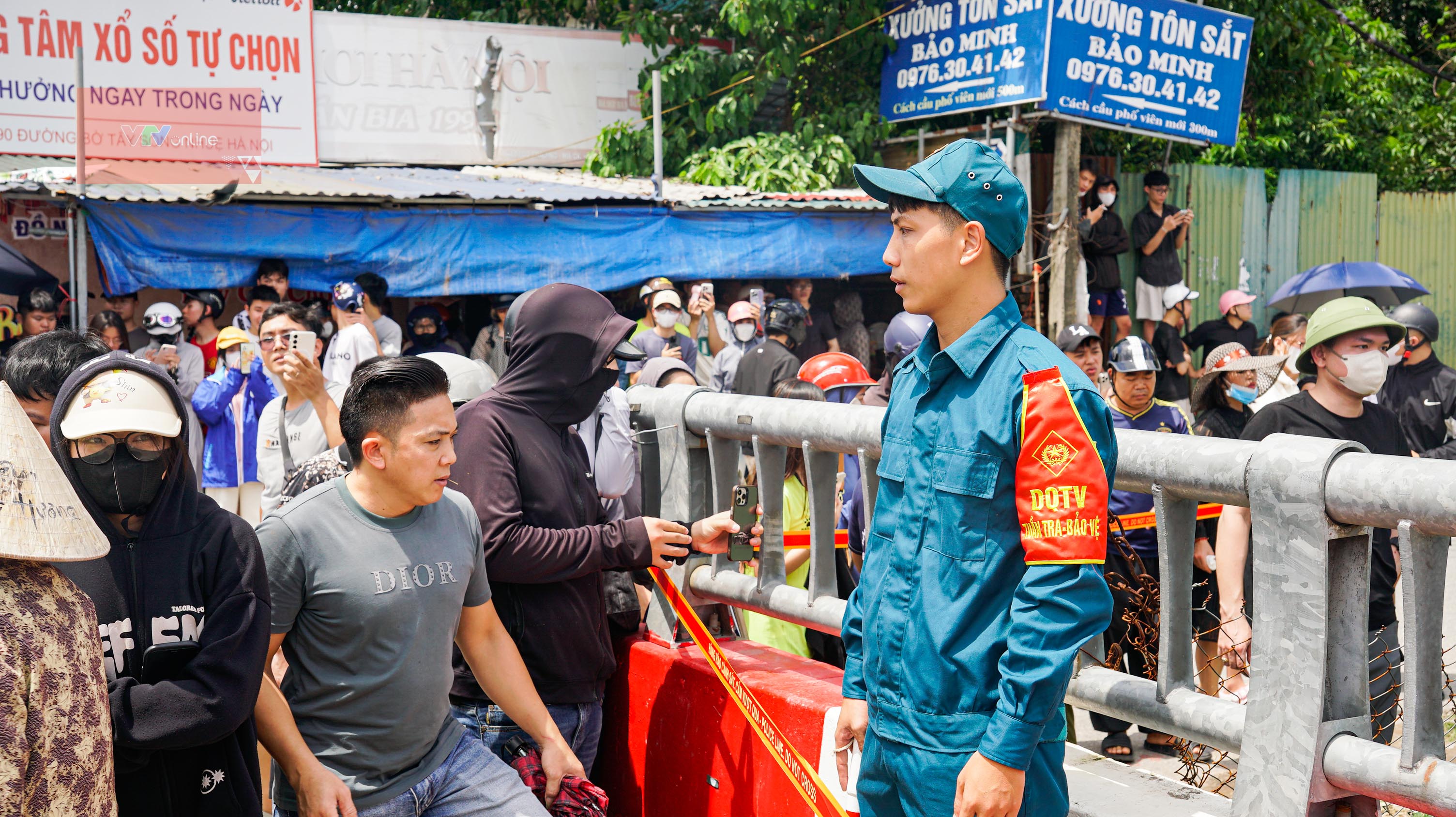 Đội cứu hộ kể hành trình tìm kiếm thi thể nghi là nam sinh mất tích ở Hà Nội - Ảnh 2.