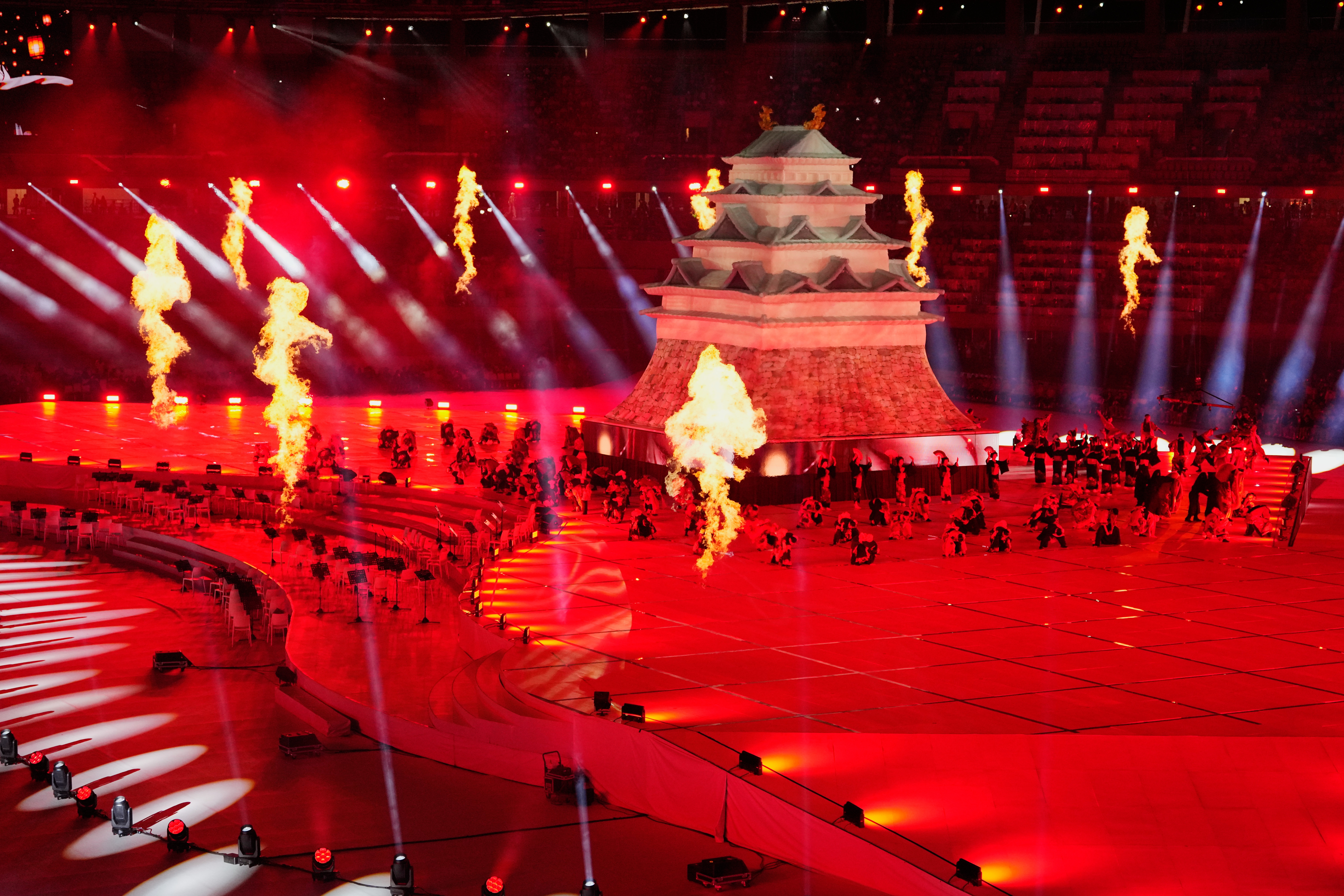 Lễ khai mạc ASIAD 20 dung dị, lắng đọng cảm xúc- Ảnh 3. Lễ khai mạc ASIAD 20 dung dị, lắng đọng cảm xúc- Ảnh 3.