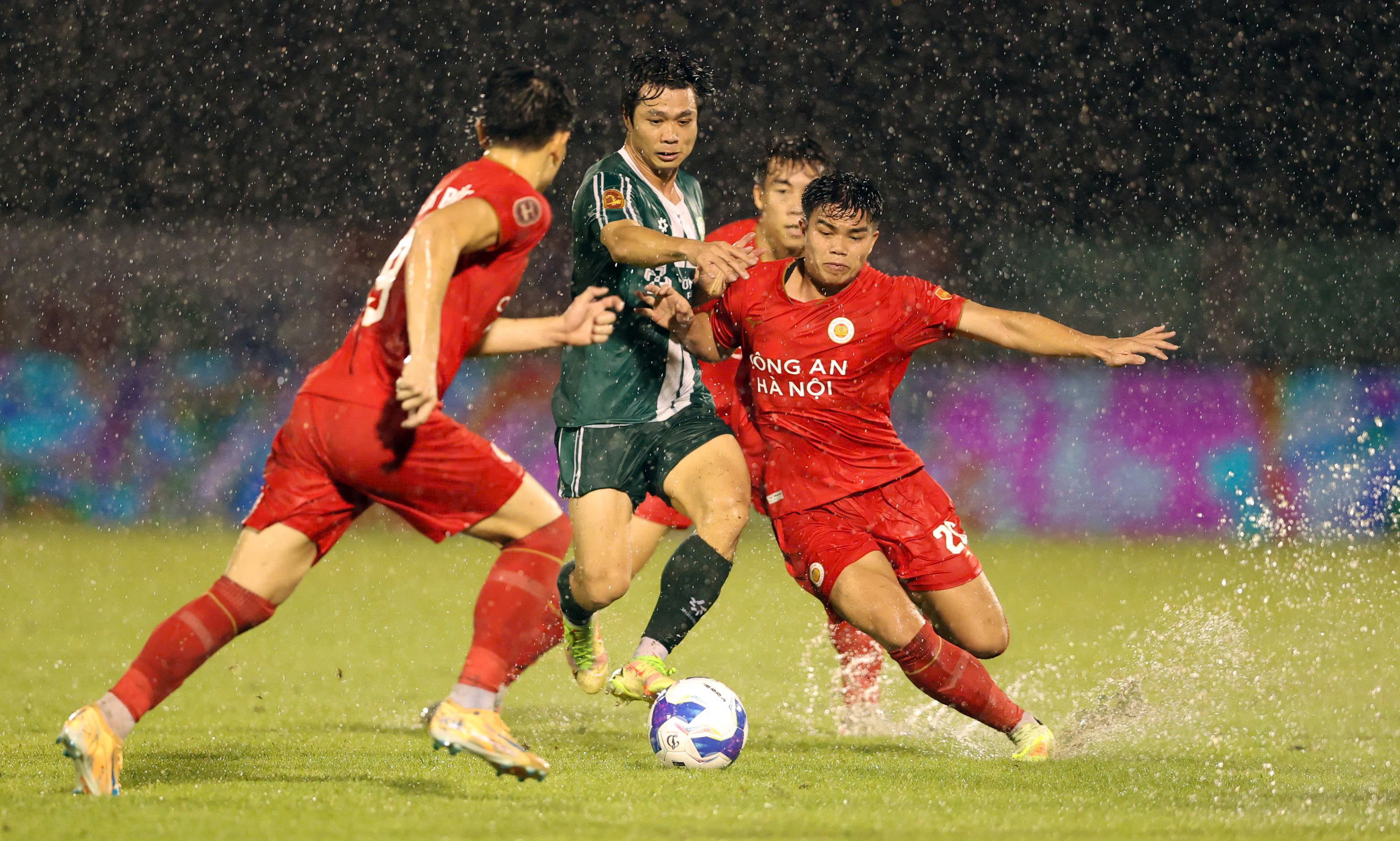 Thua CAHN 0-3, CLB TP Đồng Nai nhận thất bại thứ 3 liên tiếp- Ảnh 3. Thua CAHN 0-3, CLB TP Đồng Nai nhận thất bại thứ 3 liên tiếp- Ảnh 3.