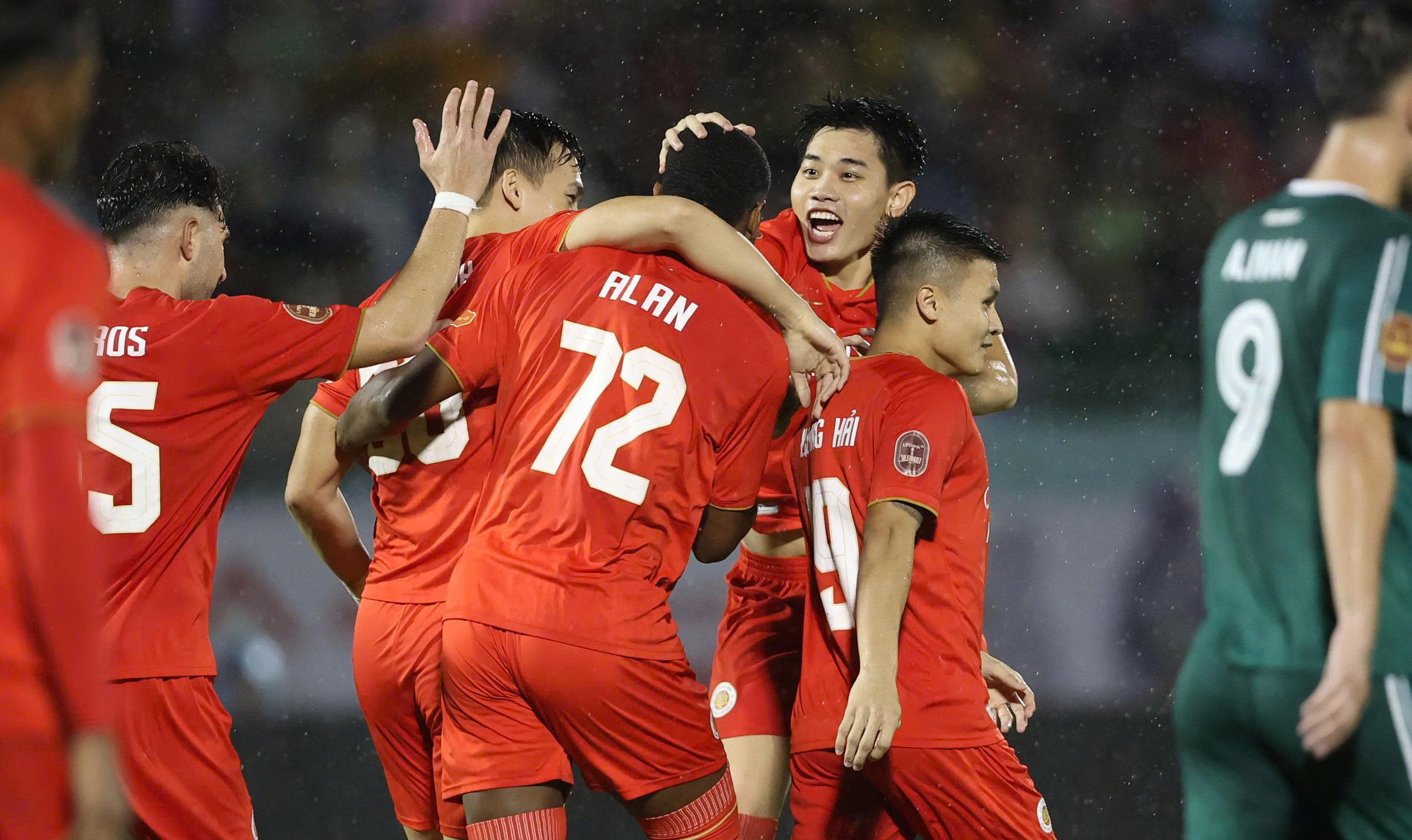 Thua CAHN 0-3, CLB TP Đồng Nai nhận thất bại thứ 3 liên tiếp- Ảnh 6. Thua CAHN 0-3, CLB TP Đồng Nai nhận thất bại thứ 3 liên tiếp- Ảnh 6.