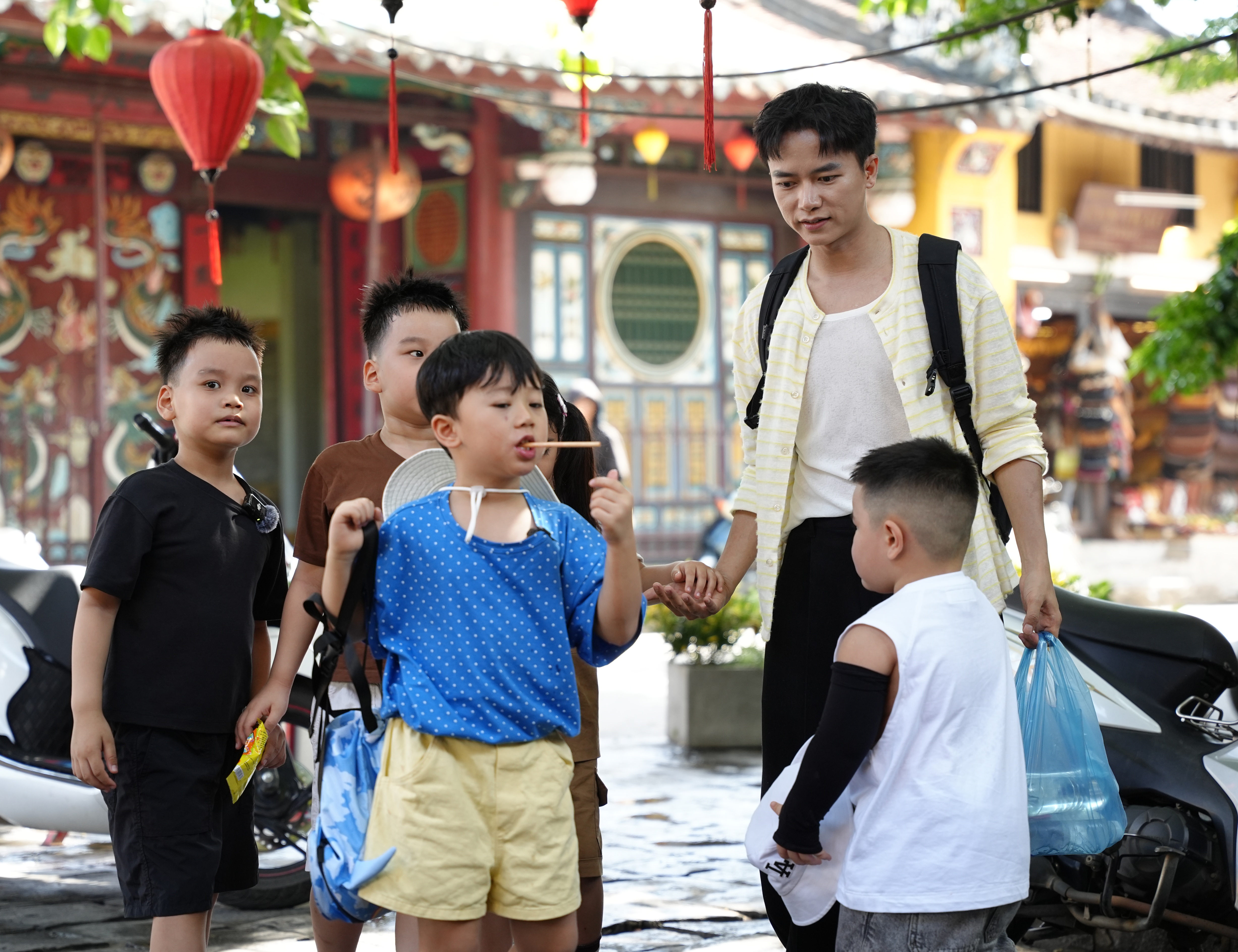 Bùi Công Nam làm 'bố tập sự' trong Bố ơi mình đi đâu thế- Ảnh 3.