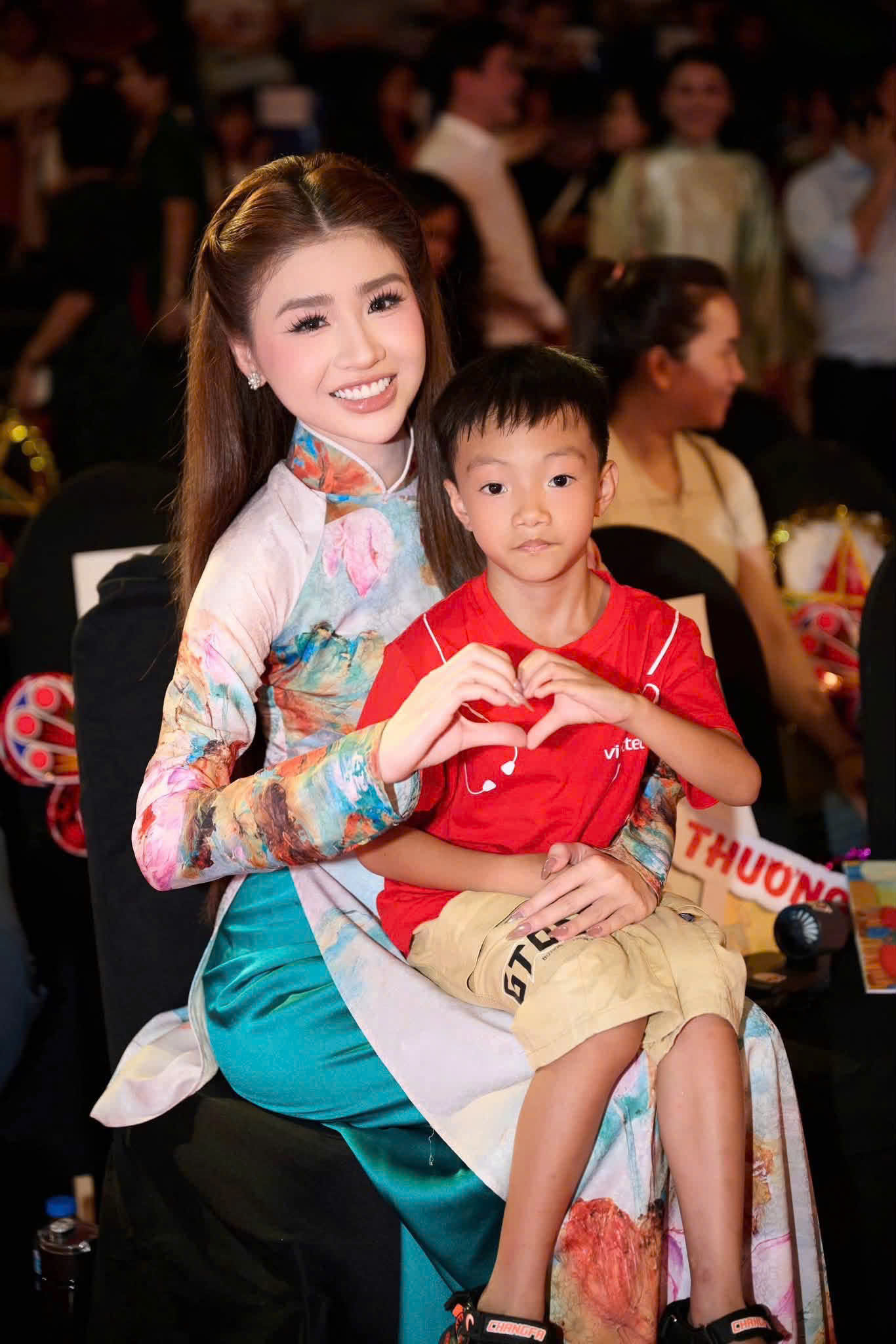 Gala Trái tim cho em: 18 năm thắp sáng ước mơ cho gần 8.000 trẻ em mắc tim bẩm sinh - Ảnh 16.
