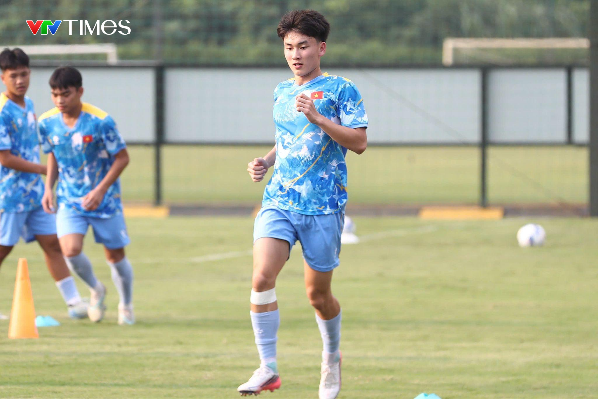 U17 Việt Nam "rèn quân" hướng đến World Cup- Ảnh 7. U17 Việt Nam "rèn quân" hướng đến World Cup- Ảnh 7.