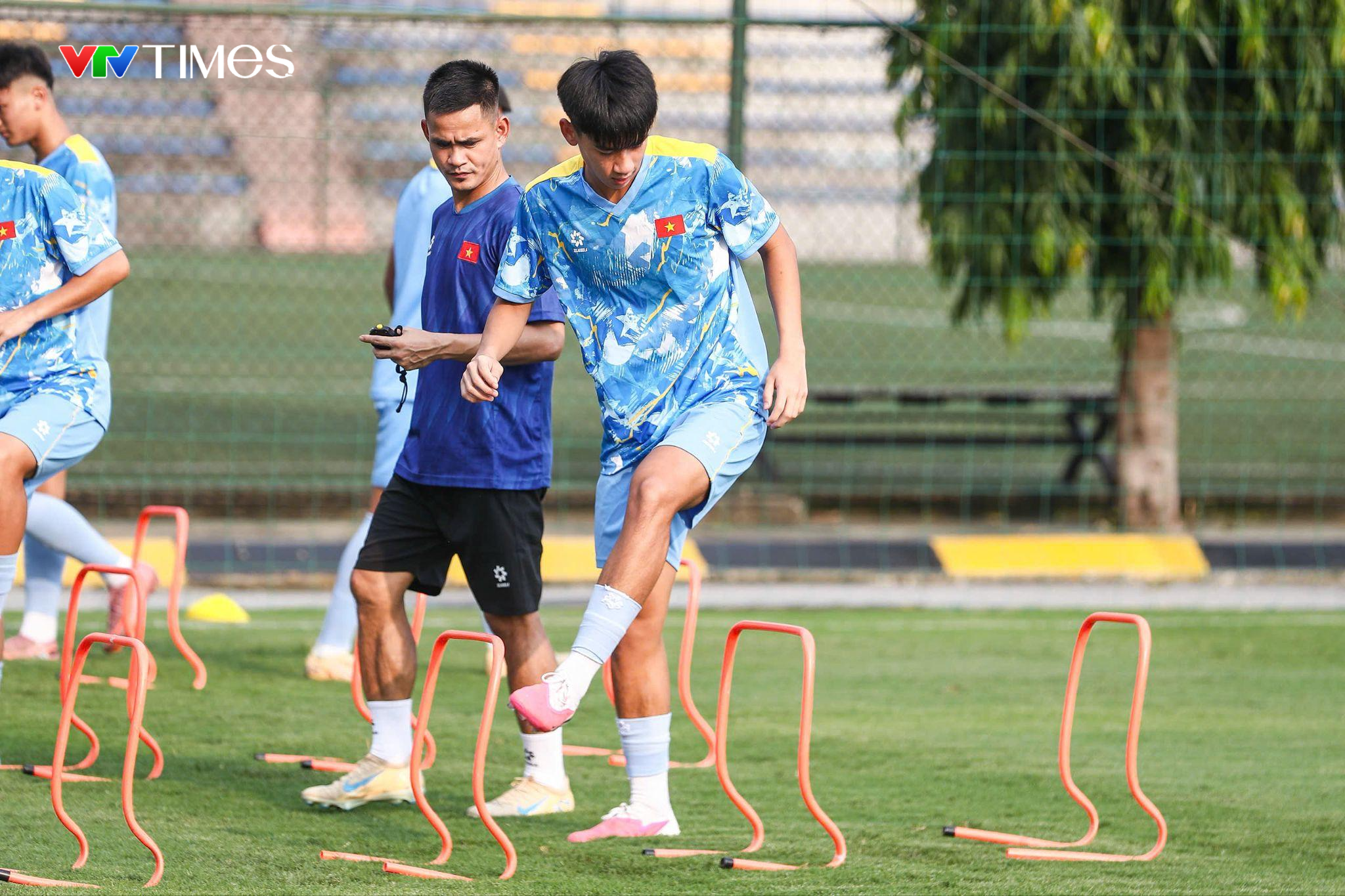 U17 Việt Nam "rèn quân" hướng đến World Cup- Ảnh 4. U17 Việt Nam "rèn quân" hướng đến World Cup- Ảnh 4.