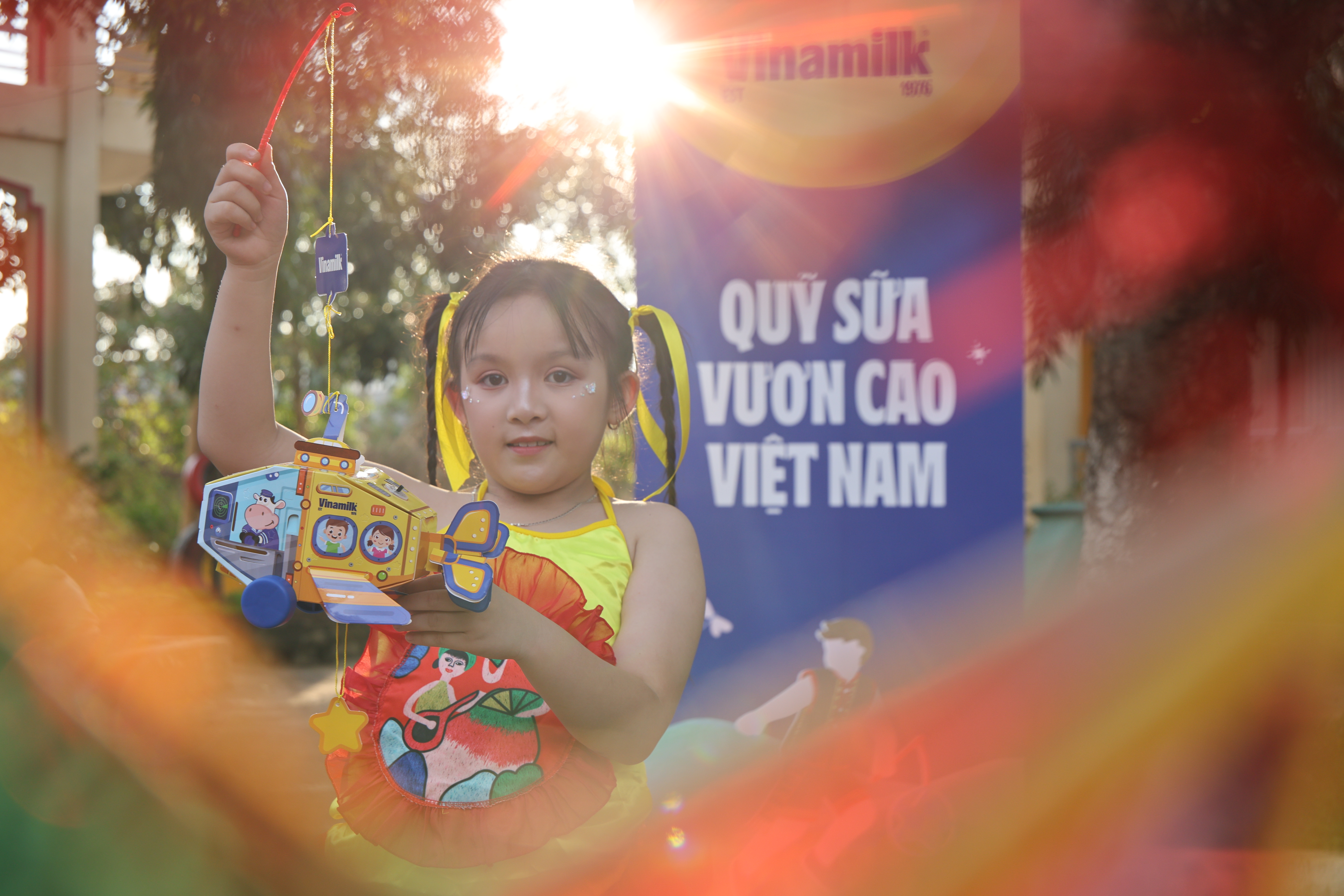 Gần 300.000 sản phẩm dinh dưỡng Vinamilk c&ugrave;ng trẻ em cả nước đ&oacute;n Trung thu - Ảnh 4.