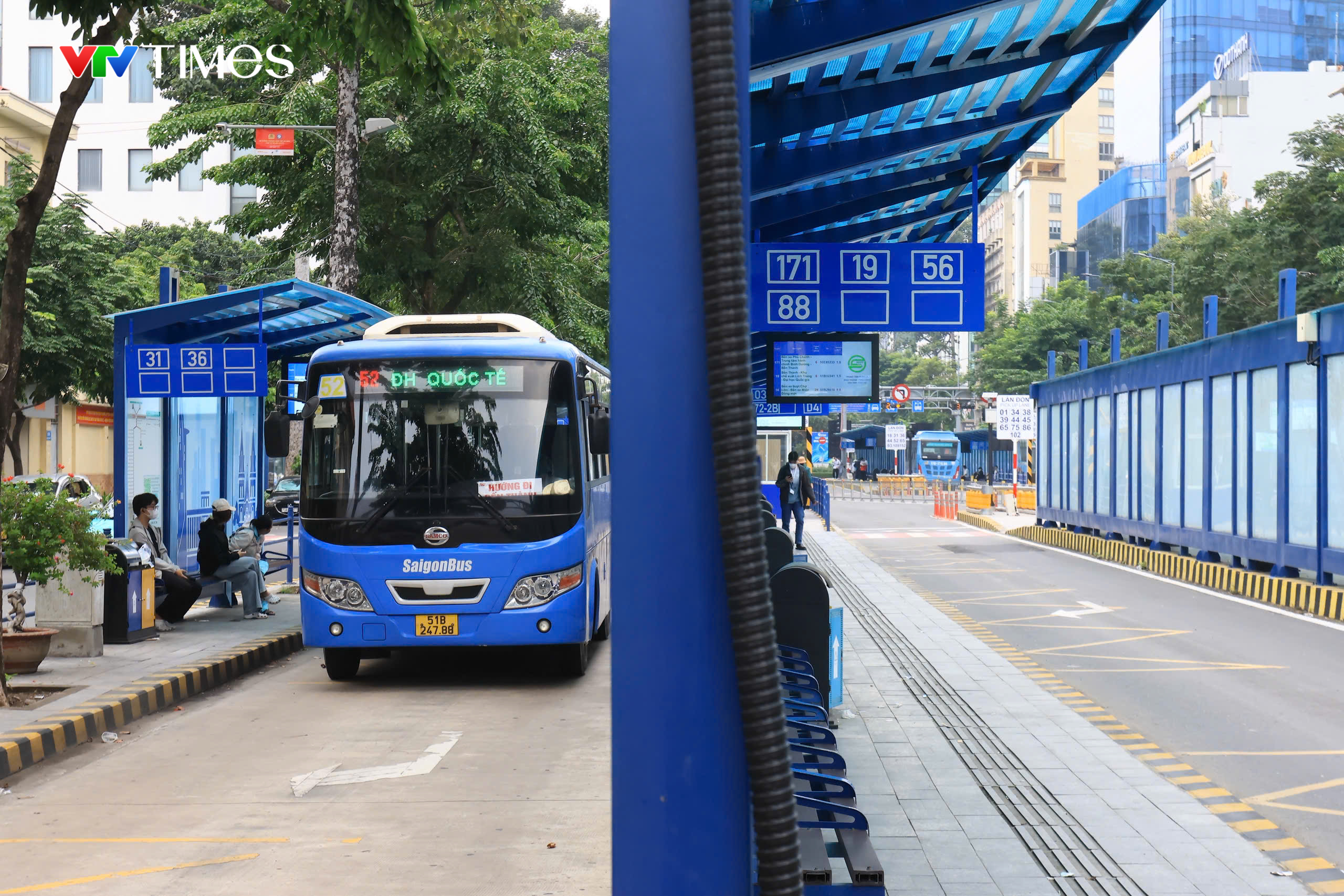 TP Hồ Chí Minh tăng chuyến và điều tiết xe buýt tại các khu vực trường Đại học- Ảnh 4.