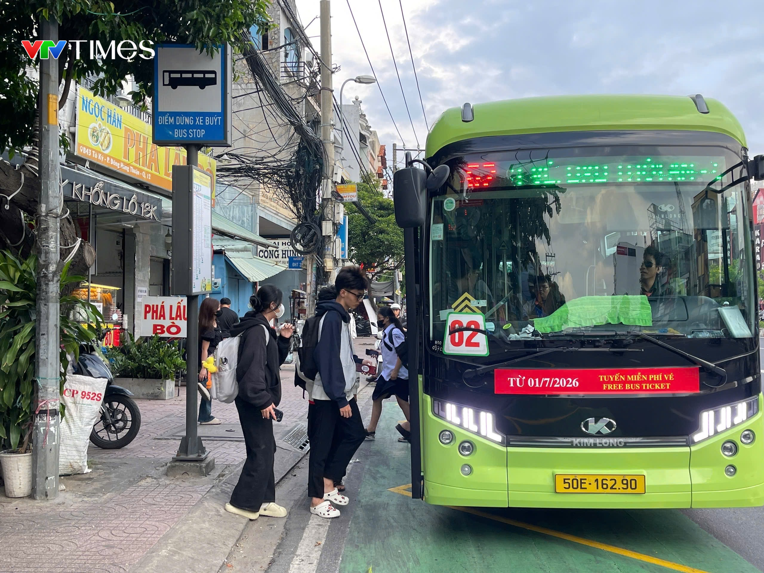 TP Hồ Chí Minh tăng chuyến và điều tiết xe buýt tại các khu vực trường Đại học- Ảnh 6.