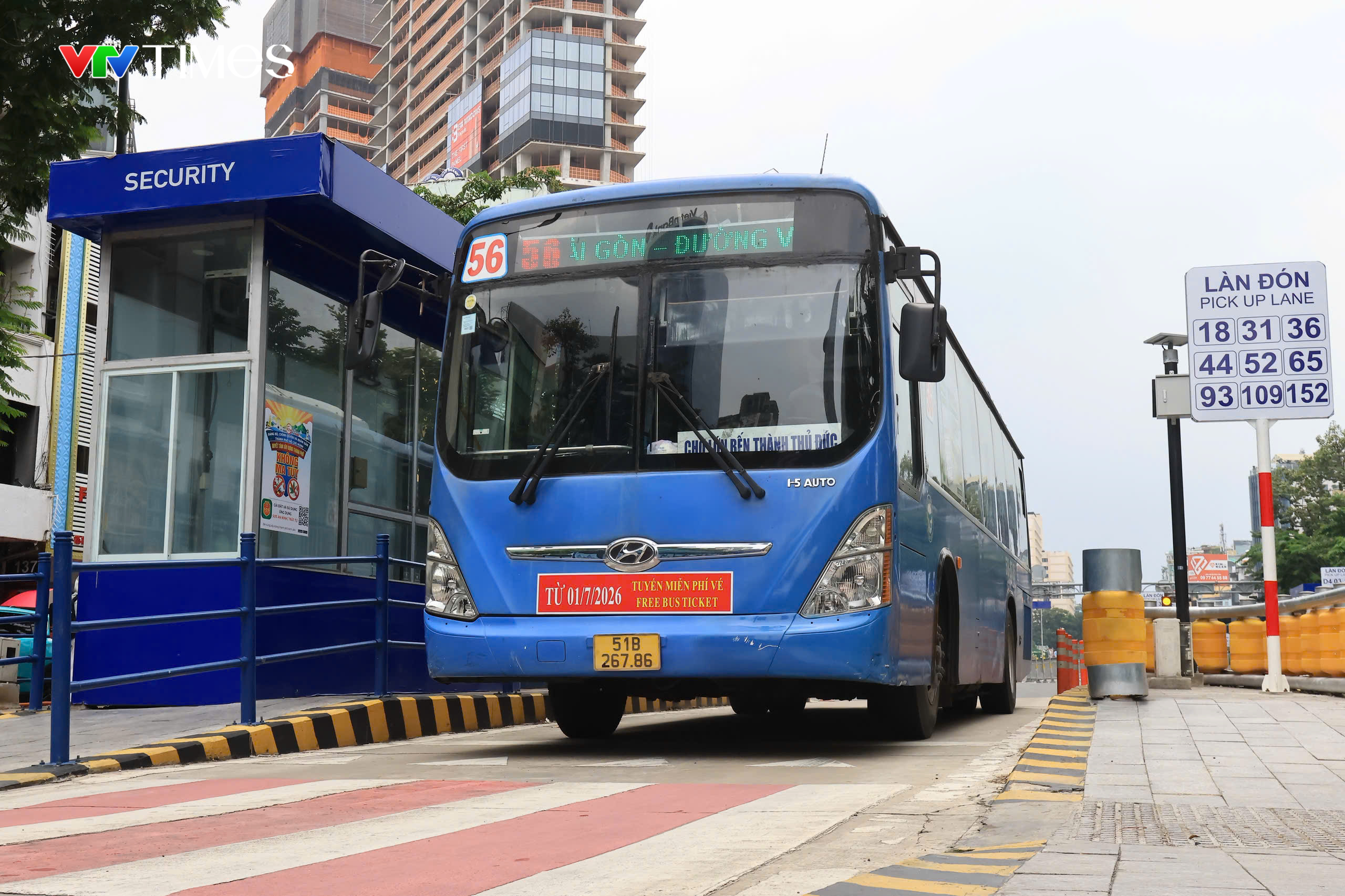 TP Hồ Chí Minh tăng chuyến và điều tiết xe buýt tại các khu vực trường Đại học- Ảnh 1.