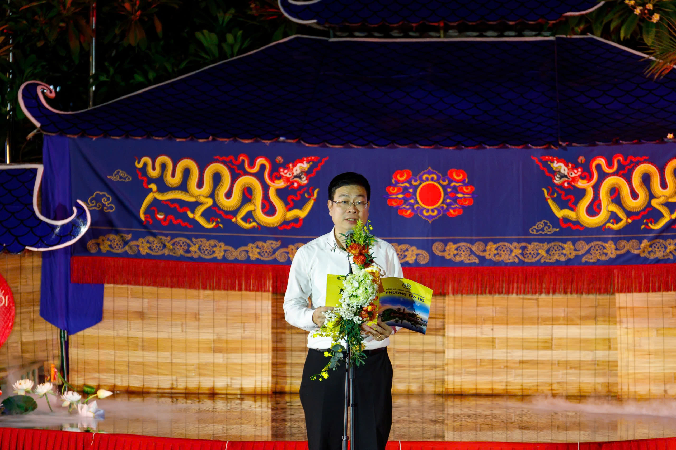 Rộn ràng đêm hội Trung thu năm 2026 tại Tây Hồ - Ảnh 1.