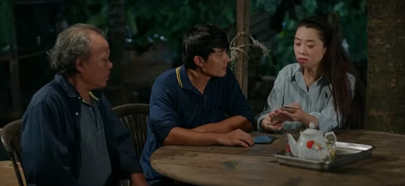 Phù sa - Tập 26: Bố Nghiệm trở lại Bình Hòa để chuộc lỗi - Ảnh 2.