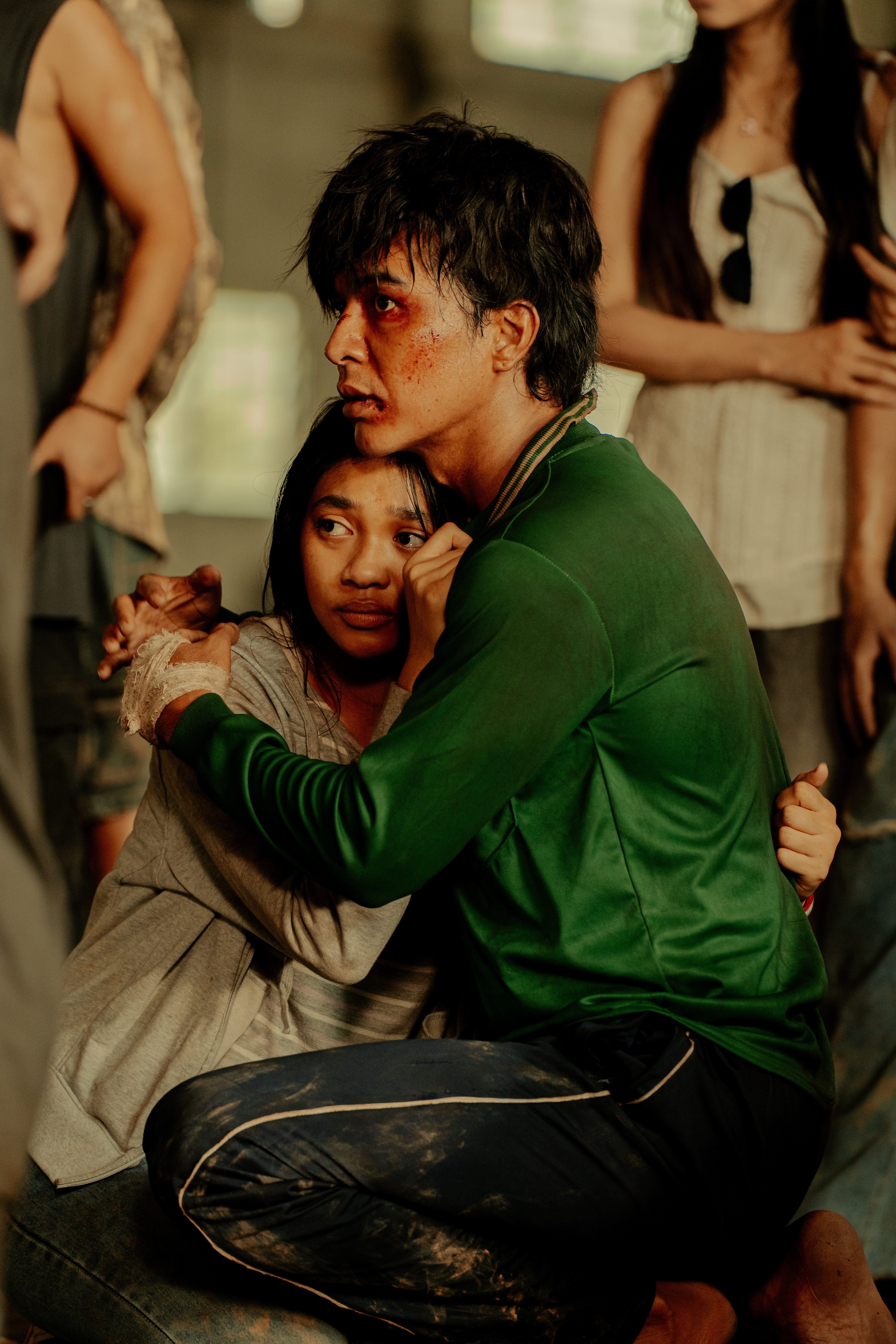 Steven Nguyễn đưa văn hóa đua bò Chùa Rô vào 'Trại buôn người' - Ảnh 2.