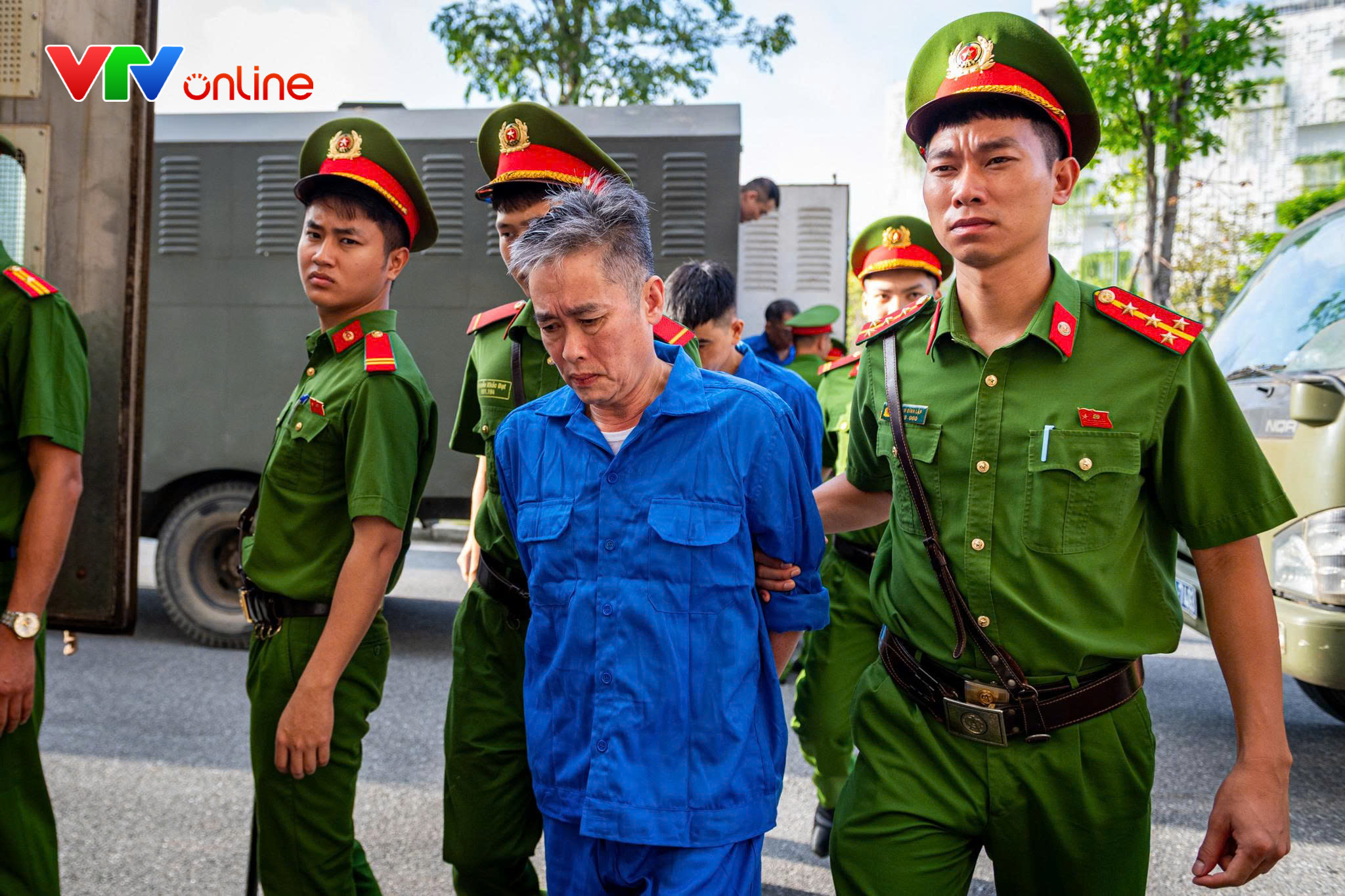 2 cựu Viện trưởng Viện Ph&aacute;p y t&acirc;m thần Trung ương v&agrave; 63 bị c&aacute;o hầu t&ograve;a - Ảnh 4.