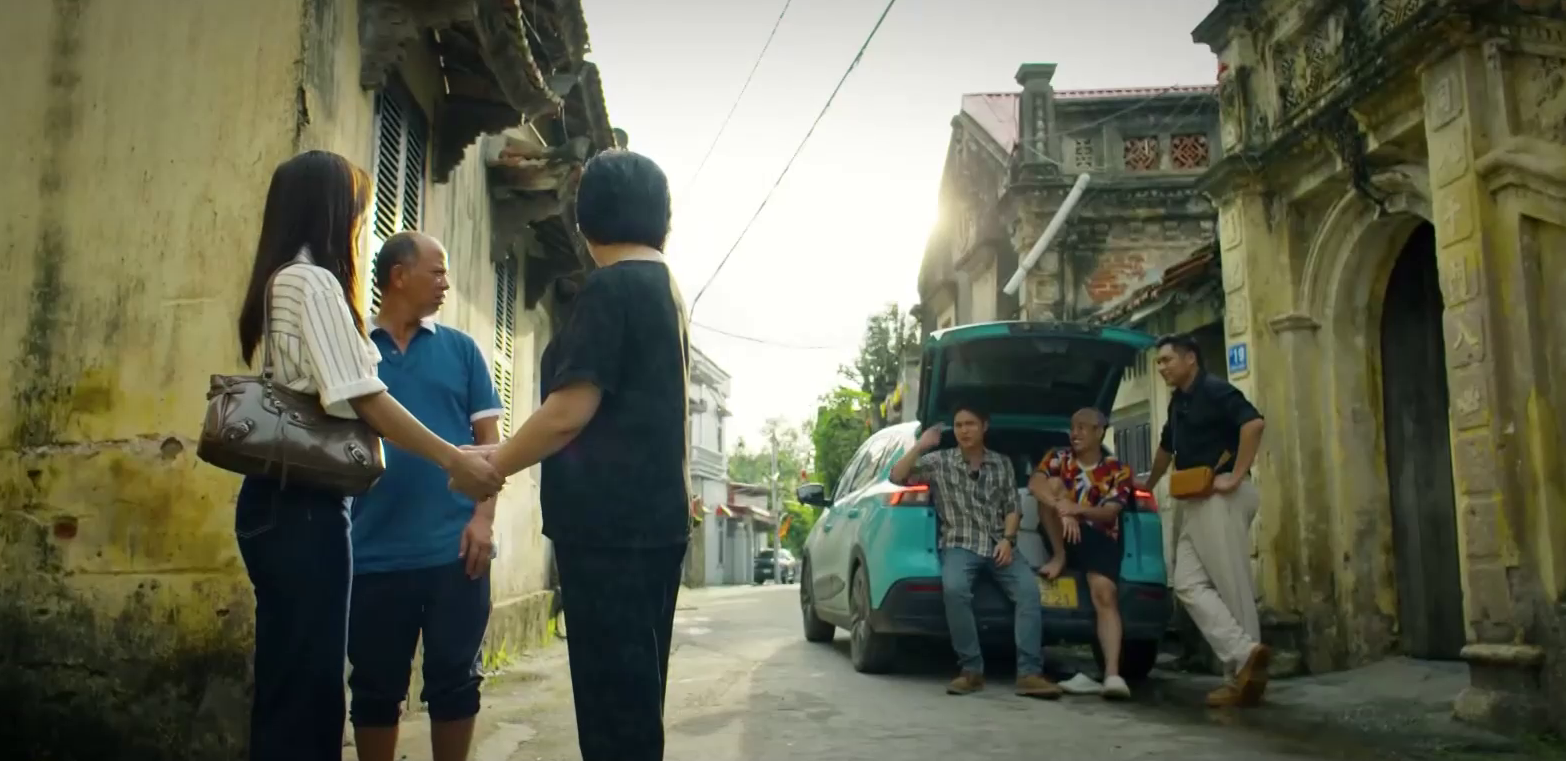 Mùa hè năm ấy - Tập 22: Phương chính thức từ chối tình cảm, dập tắt hy vọng của Tùng Jun - Ảnh 1.