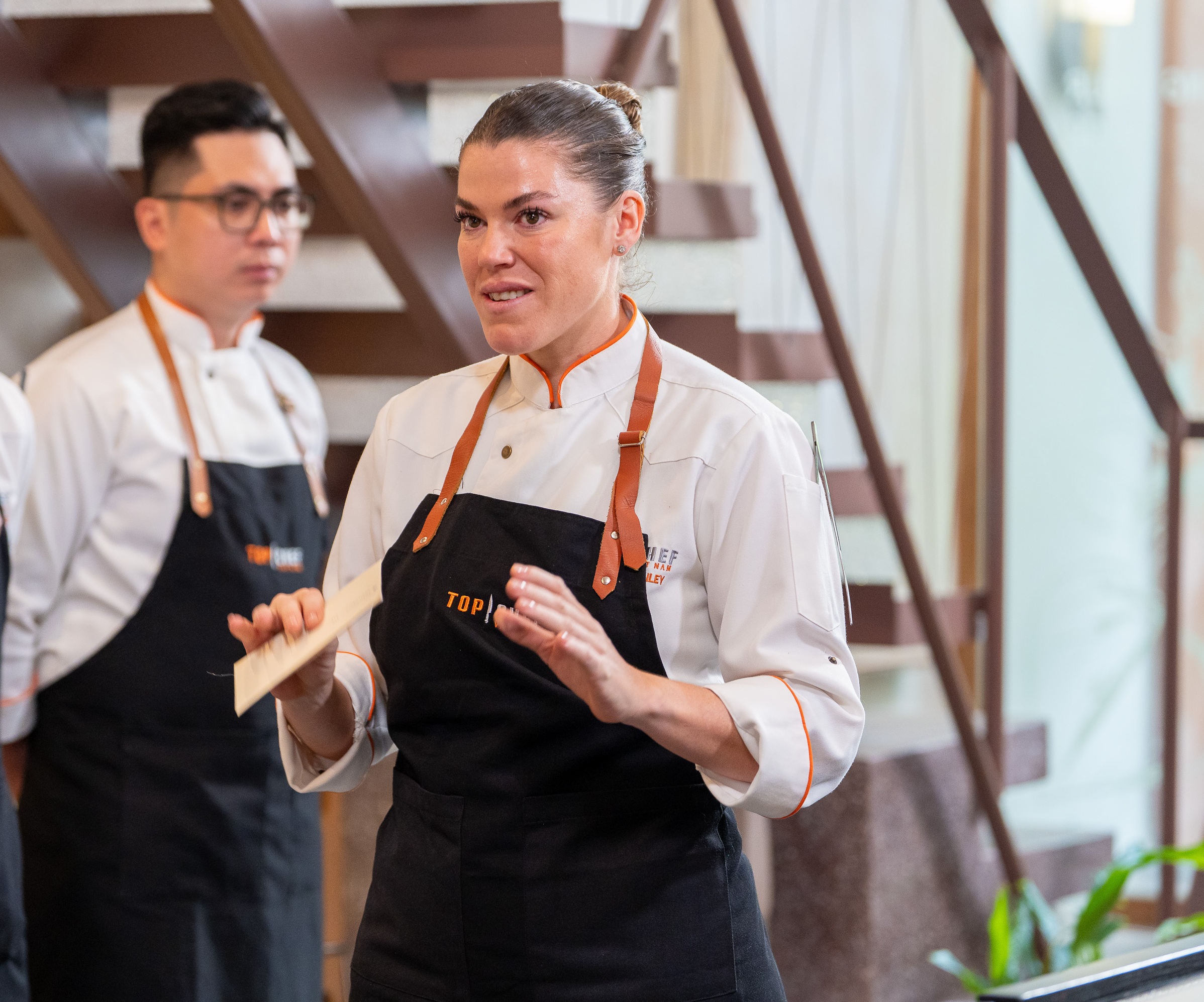 Top Chef đưa thử thách nấu “vị nhà, một đầu bếp phải ra về - Ảnh 4.