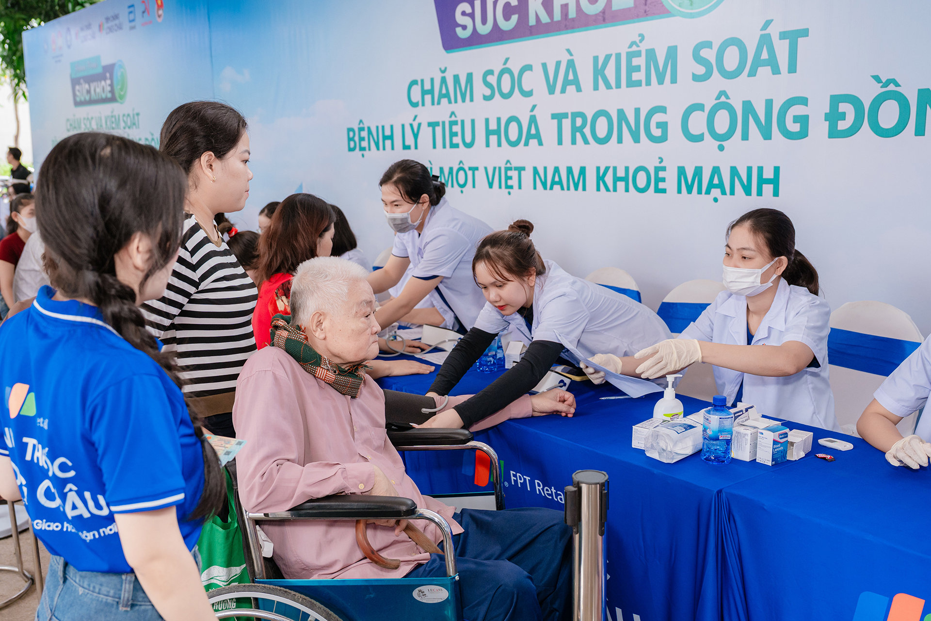 Long Châu cùng Abbott nối dài "Hành trình sức khỏe 2026", chăm sóc sức khỏe tiêu hóa cho người dân- Ảnh 8.