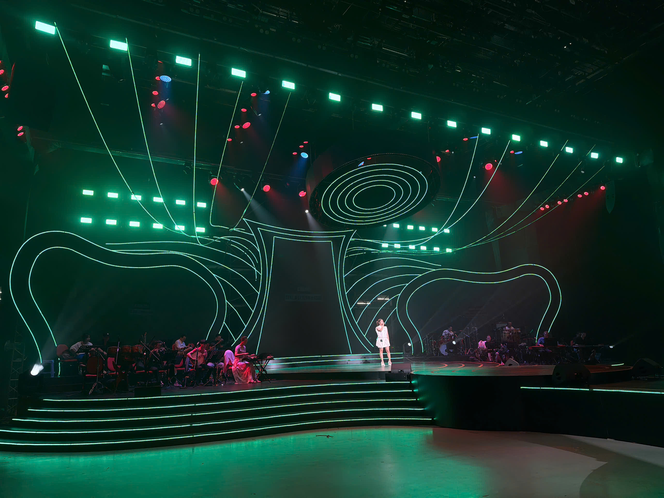 Sao Mai 2026: Liveshow 1 mở màn, 2 thí sinh sẽ phải dừng bước - Ảnh 1.