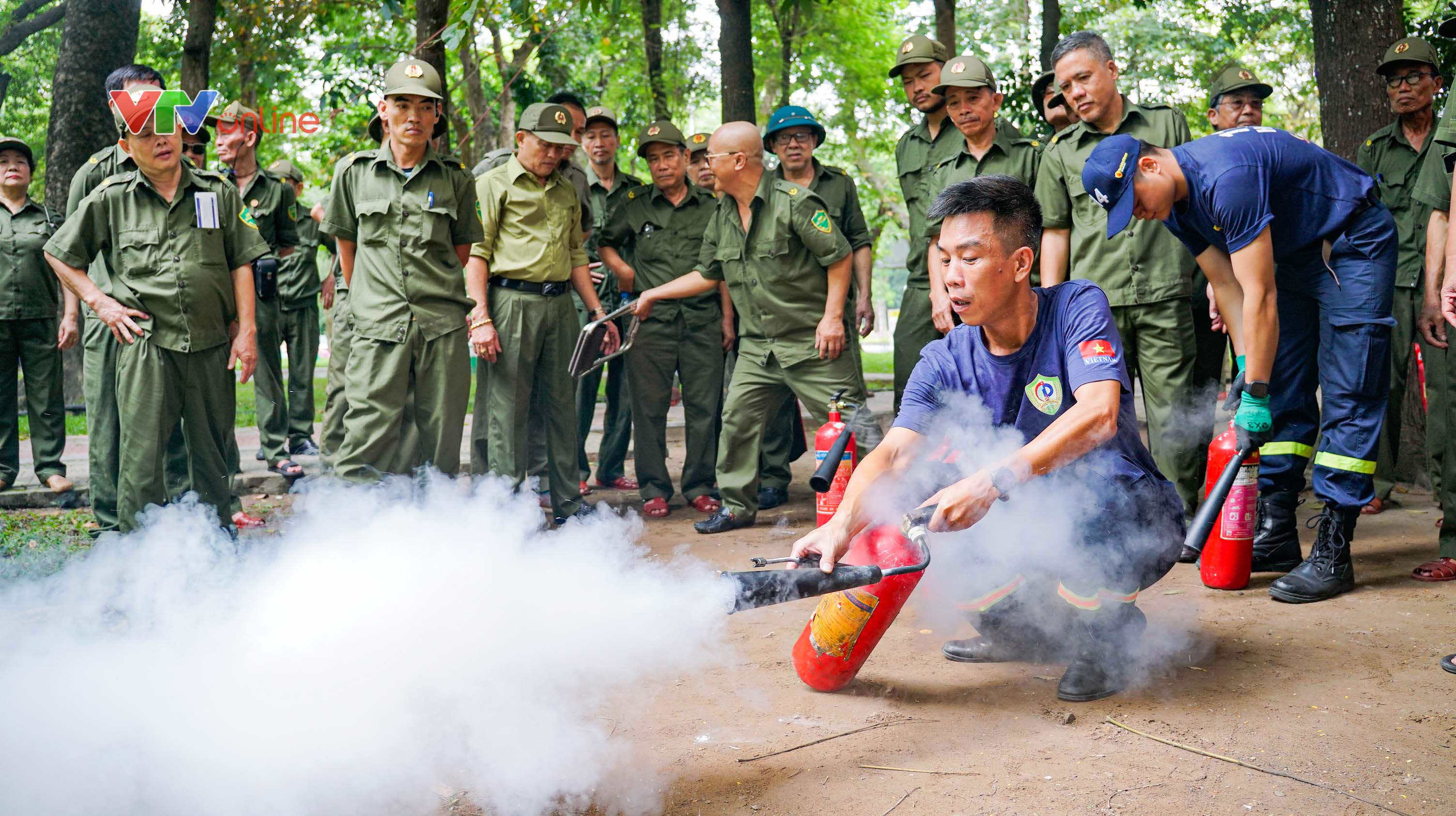 H&agrave; Nội: Phường Hai B&agrave; Trưng ra mắt khu trải nghiệm PCCC ngo&agrave;i trời cho người d&acirc;n - Ảnh 14.