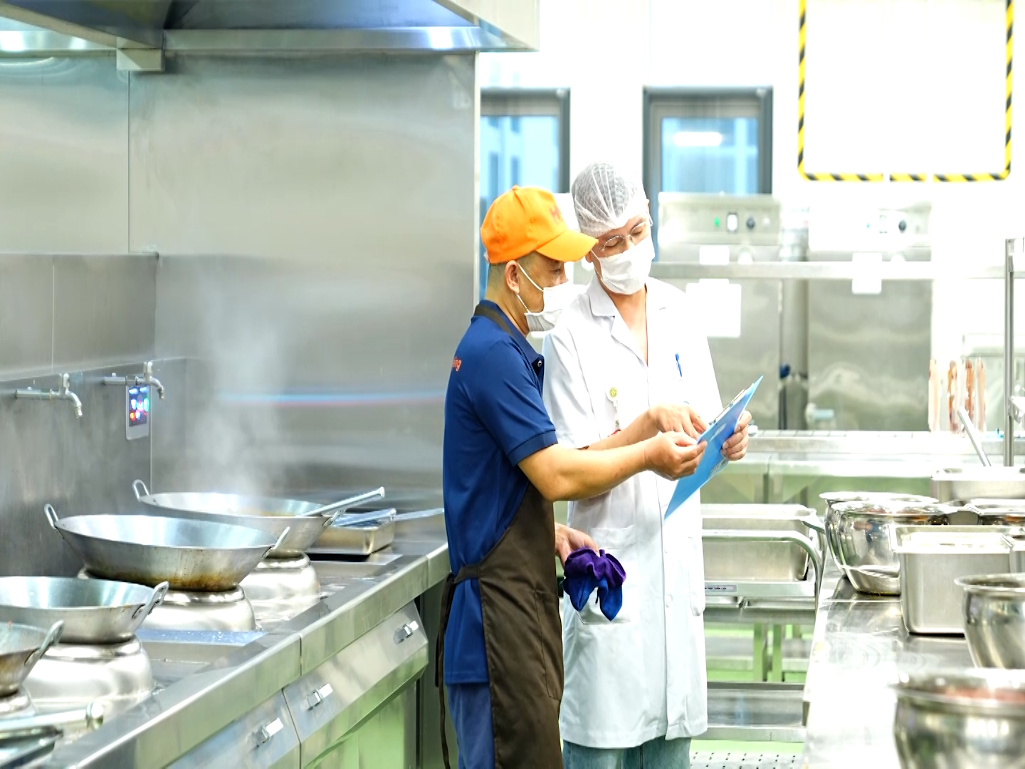 Chuyên mục 'An toàn thực phẩm': Khi những câu chuyện từ đời sống lên sóng VTV1- Ảnh 10.