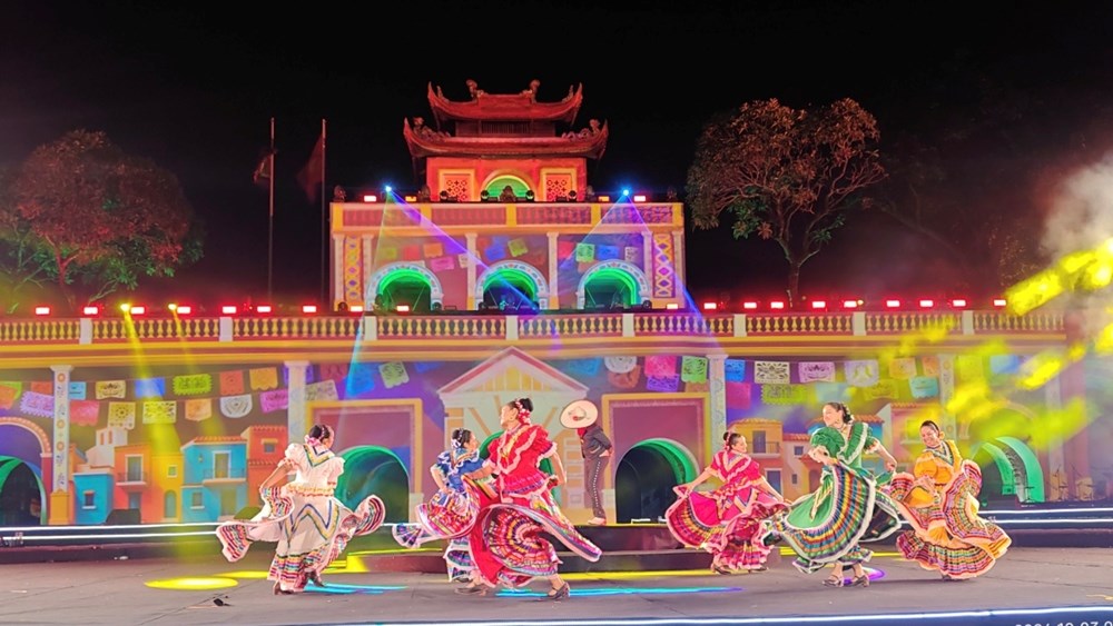 TRỰC TIẾP Bế mạc Lễ hội Văn hóa Thế giới tại Hà Nội (20h, VTV1)- Ảnh 4.