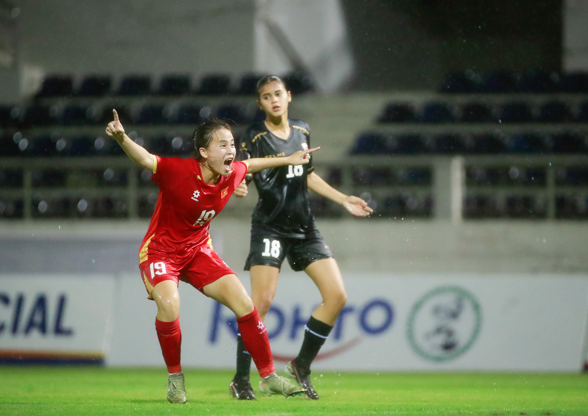 U17 Việt Nam ra quân thắng lợi ở vòng loại châu Á- Ảnh 6. U17 Việt Nam ra quân thắng lợi ở vòng loại châu Á- Ảnh 6.