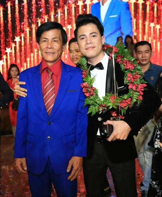 Chàng trai 9x từ những nẻo đường mưu sinh đến ngôi vị Quán quân Solo cùng Bolero 2017- Ảnh 3.