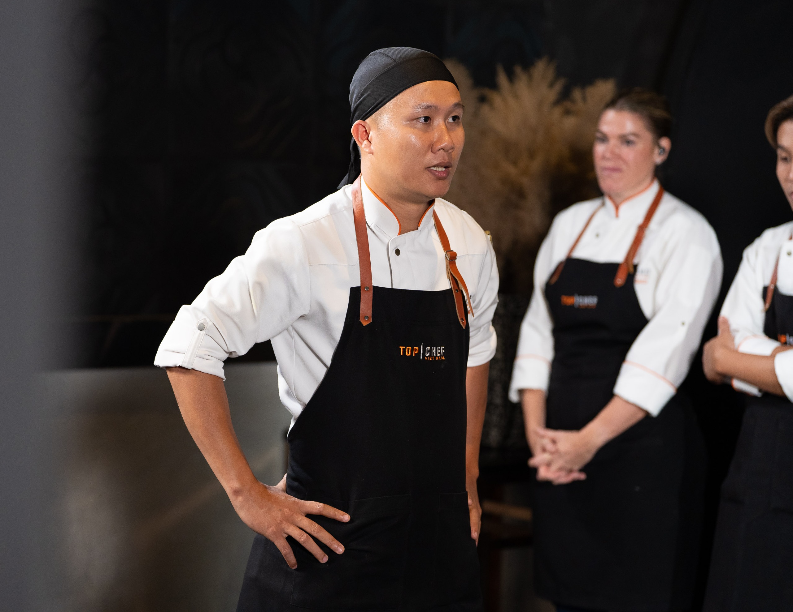 Bán kết Top Chef: Top 6 phô diễn kỹ thuật, đưa hội họa vào ẩm thực- Ảnh 10.