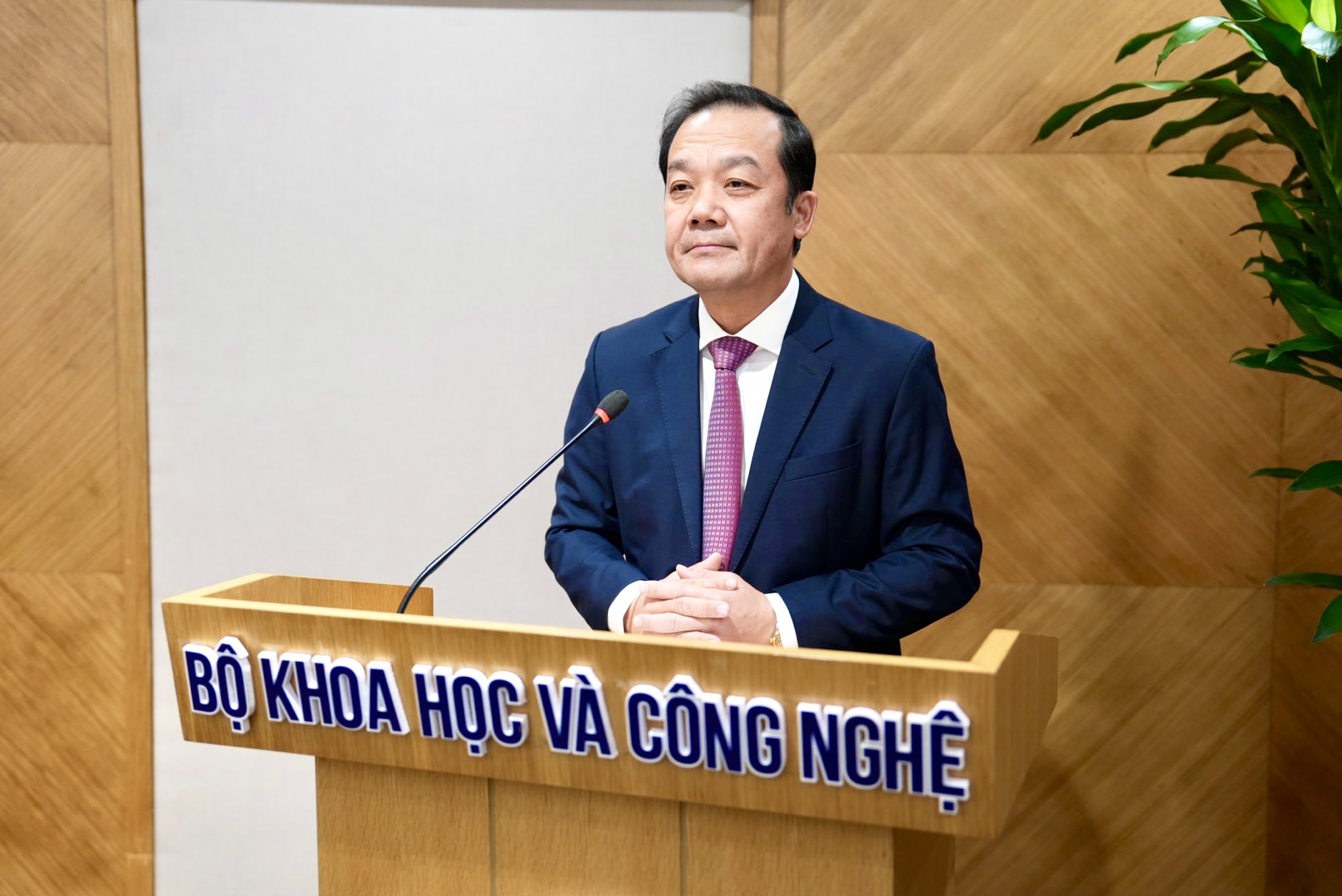 Việt Nam - Nga trao đổi kinh nghiệm về chuyển đổi số - Ảnh 1.