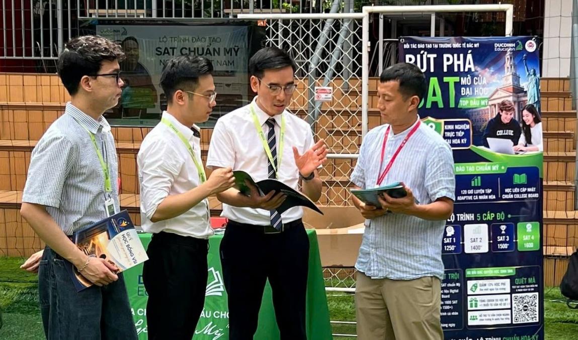 Tăng kết nối giữa nh&agrave; trường, chuy&ecirc;n gia v&agrave; gia đ&igrave;nh khi định hướng lộ tr&igrave;nh du học- Ảnh 3.